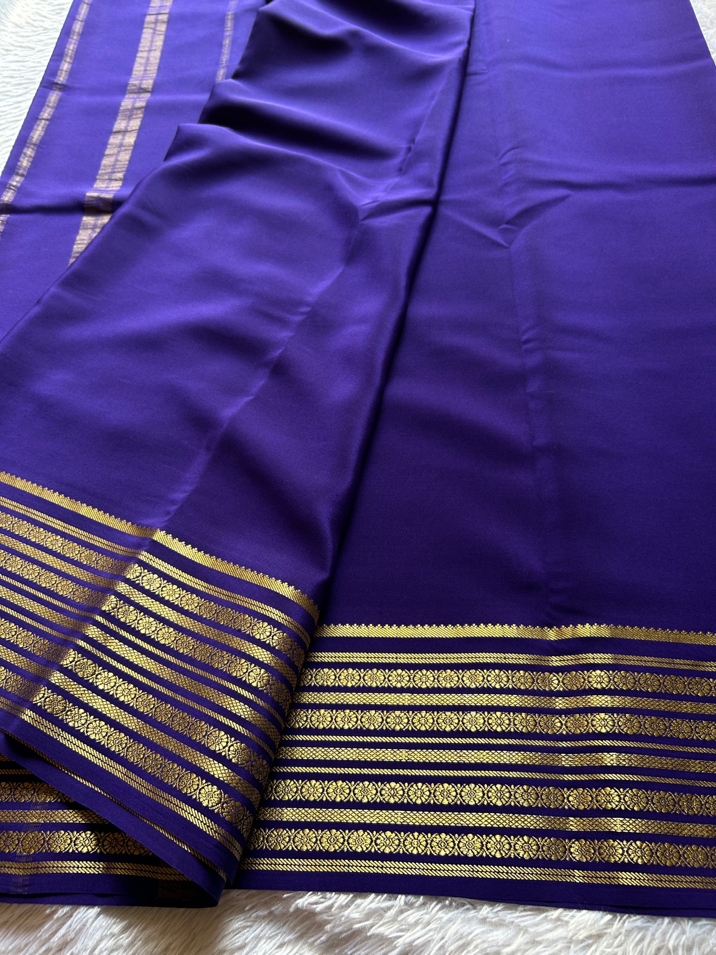 Parimala : Solid Navy blue