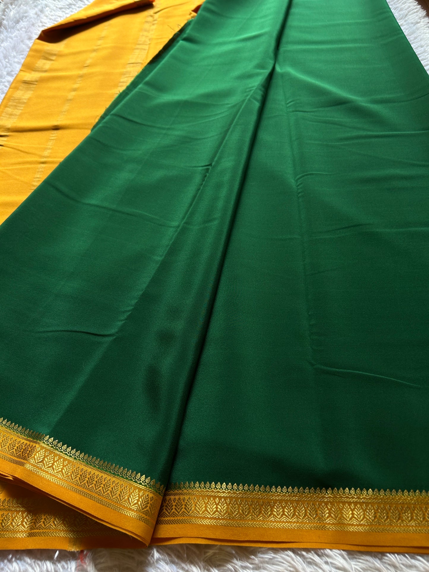 Jyothi (2D) : Bottle green-golden yellow