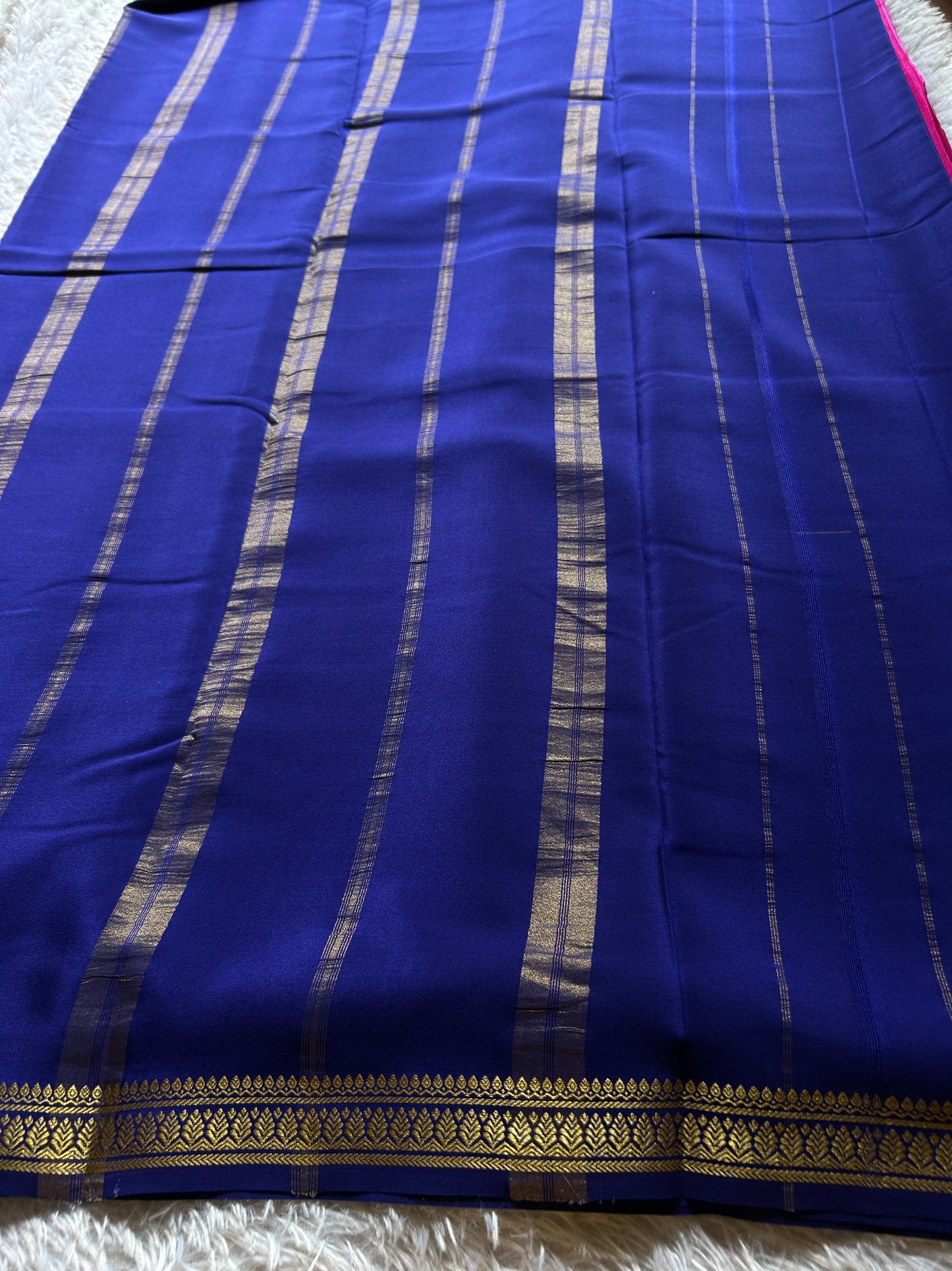 Jyothi (2D) : Rani pink-navy blue