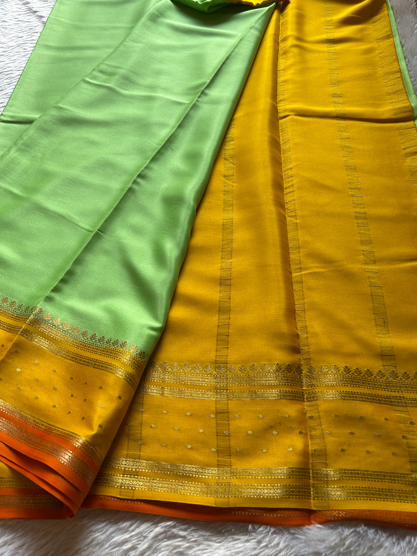 Drishti (3D) : Pista green-yellow-orange