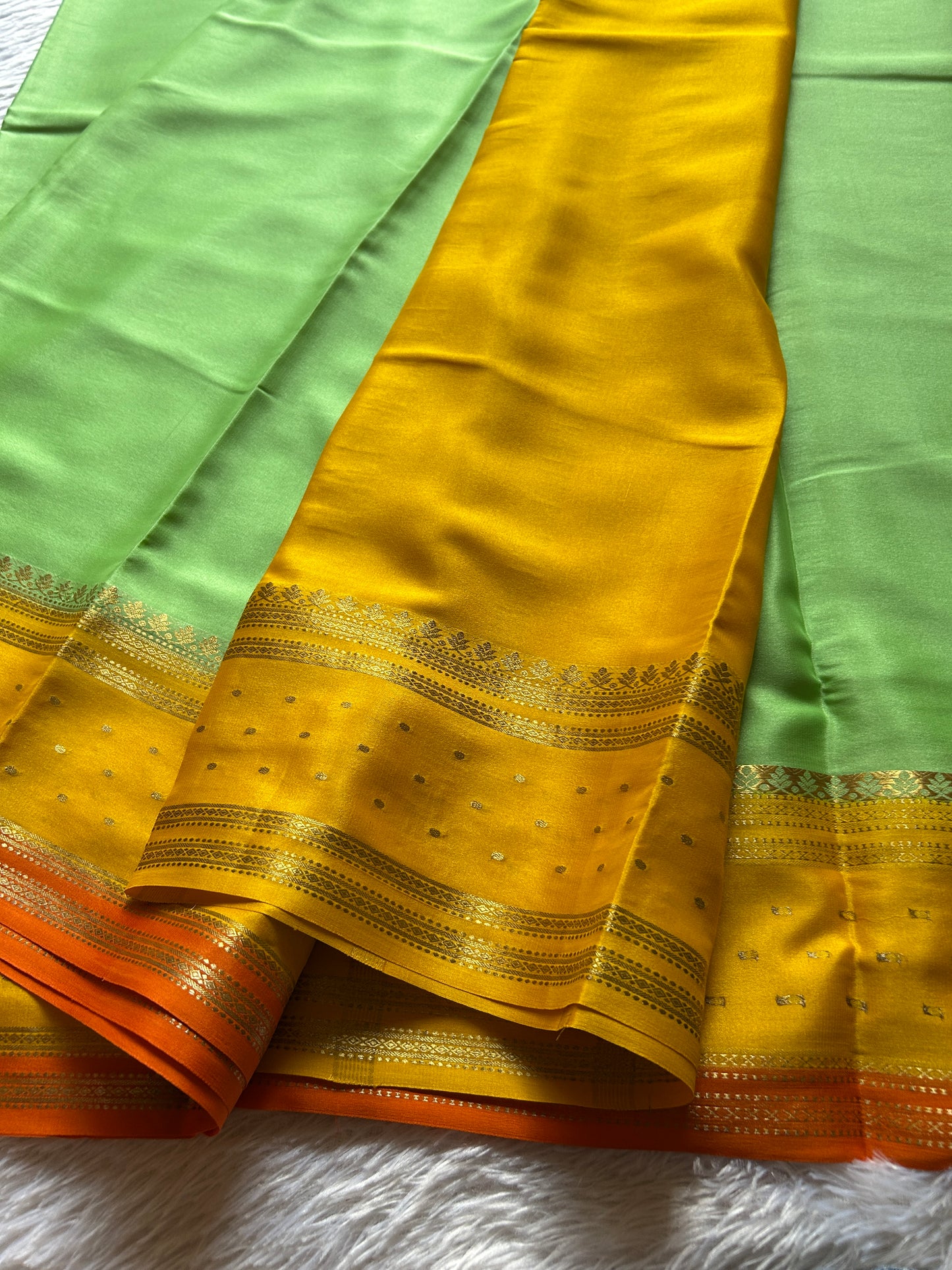 Drishti (3D) : Pista green-yellow-orange