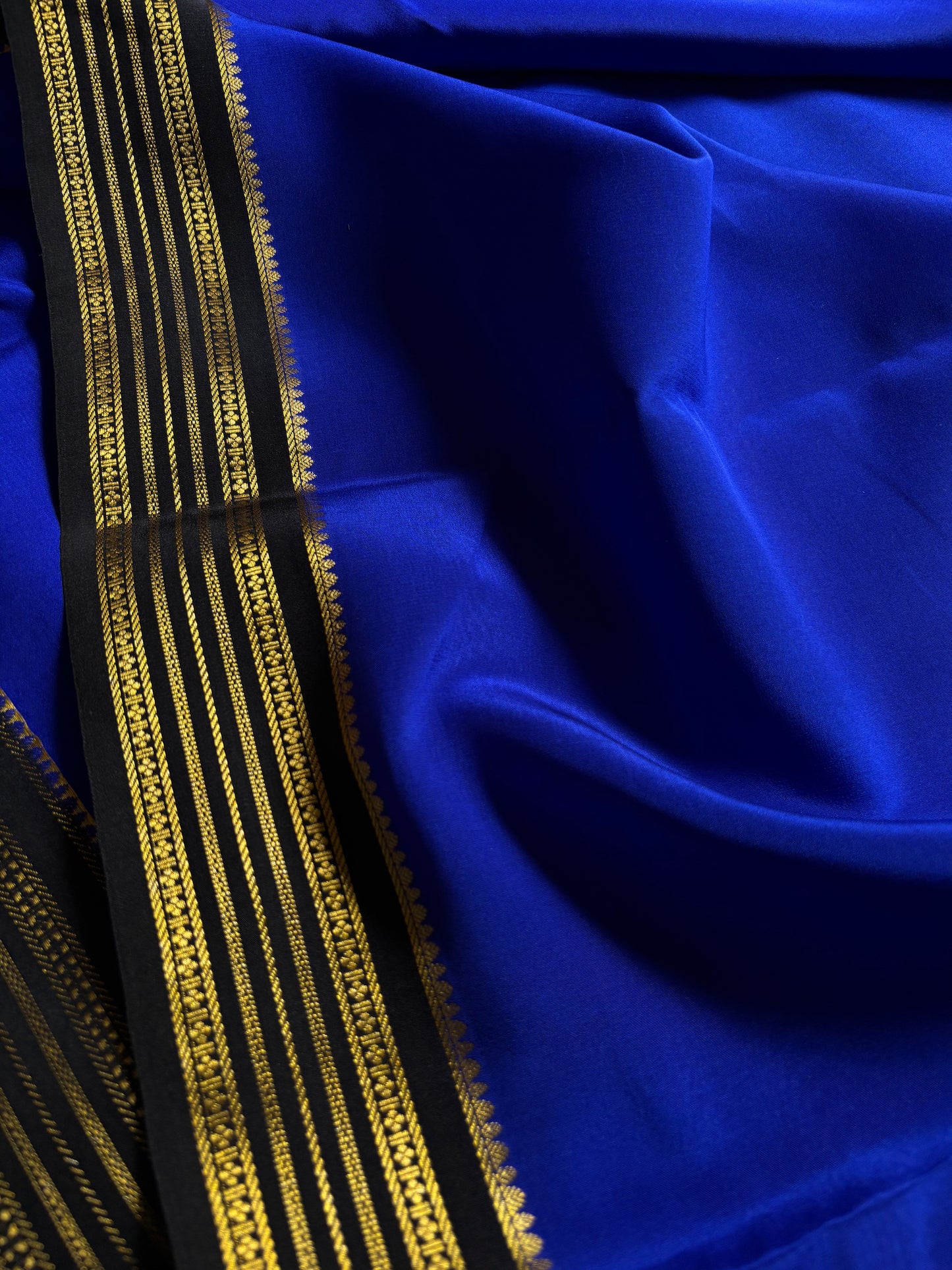 Shivani (2D) : Royal blue-black