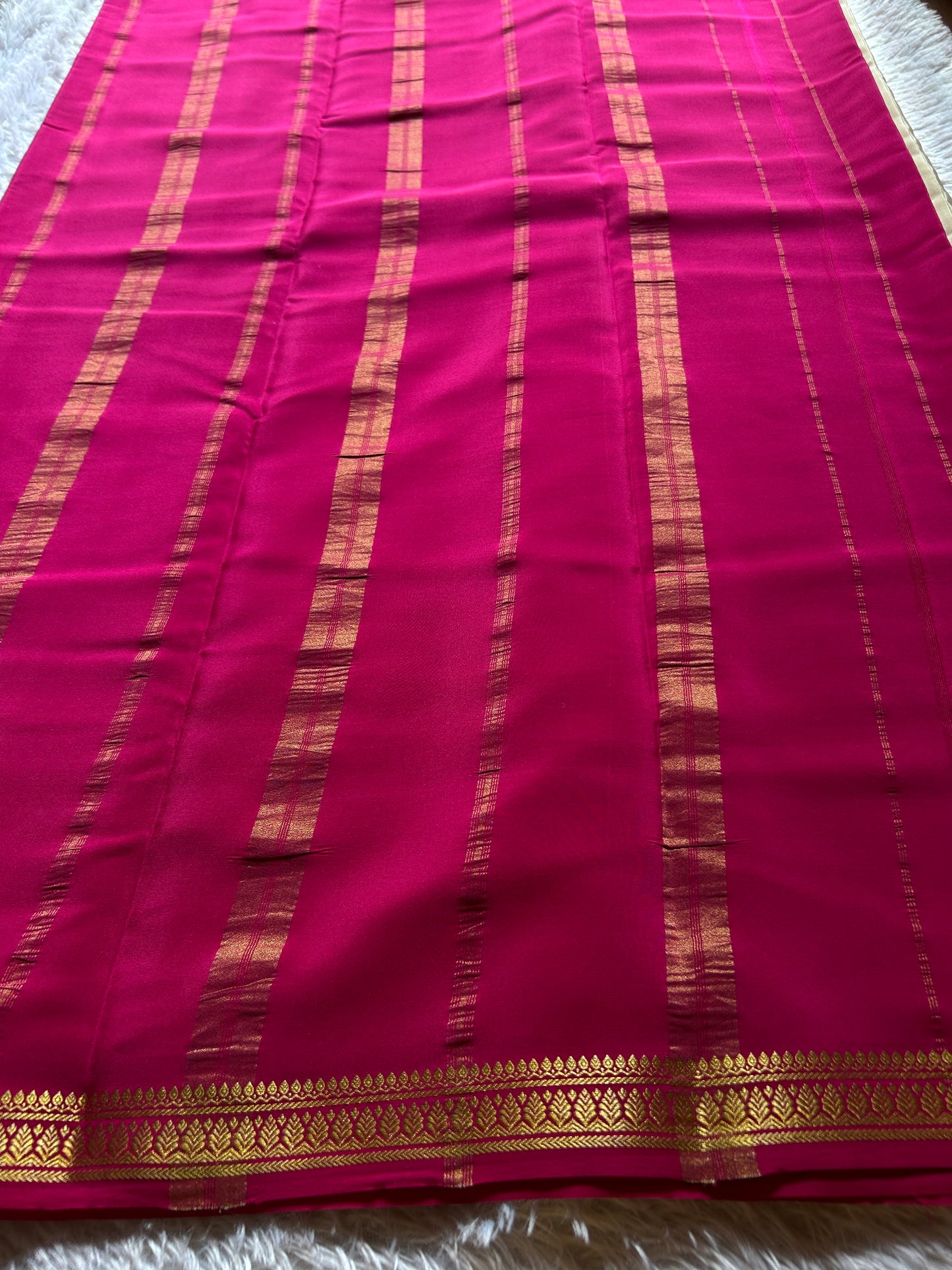 Jyothi (2D) : Off white-rani pink