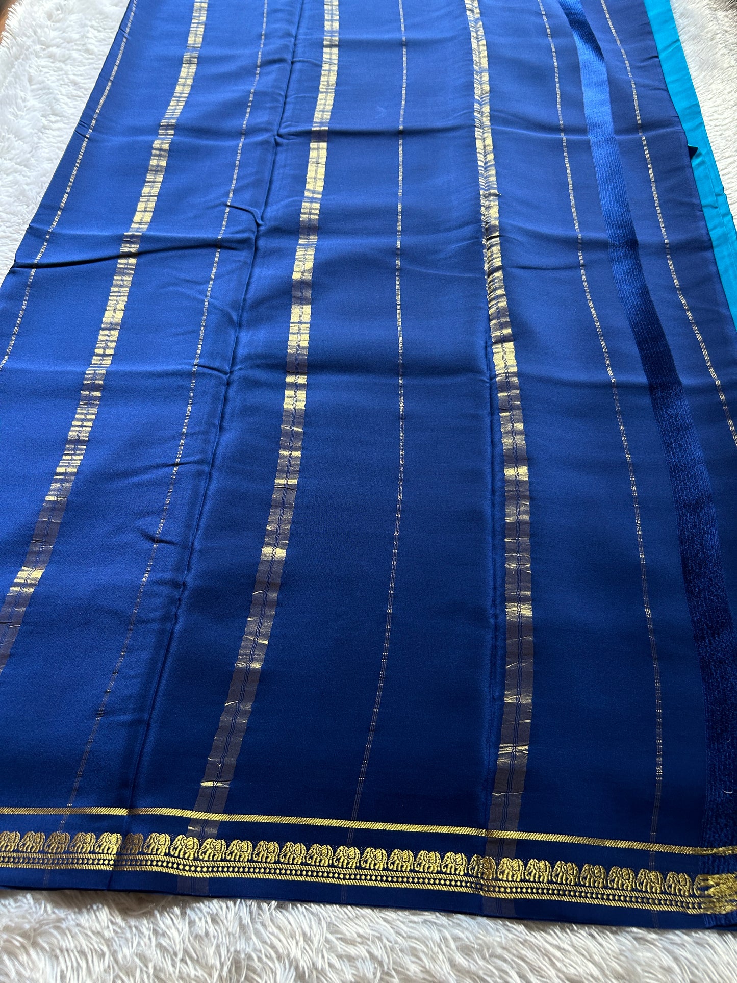 Gowri (2D) : Ananda blue-navy blue