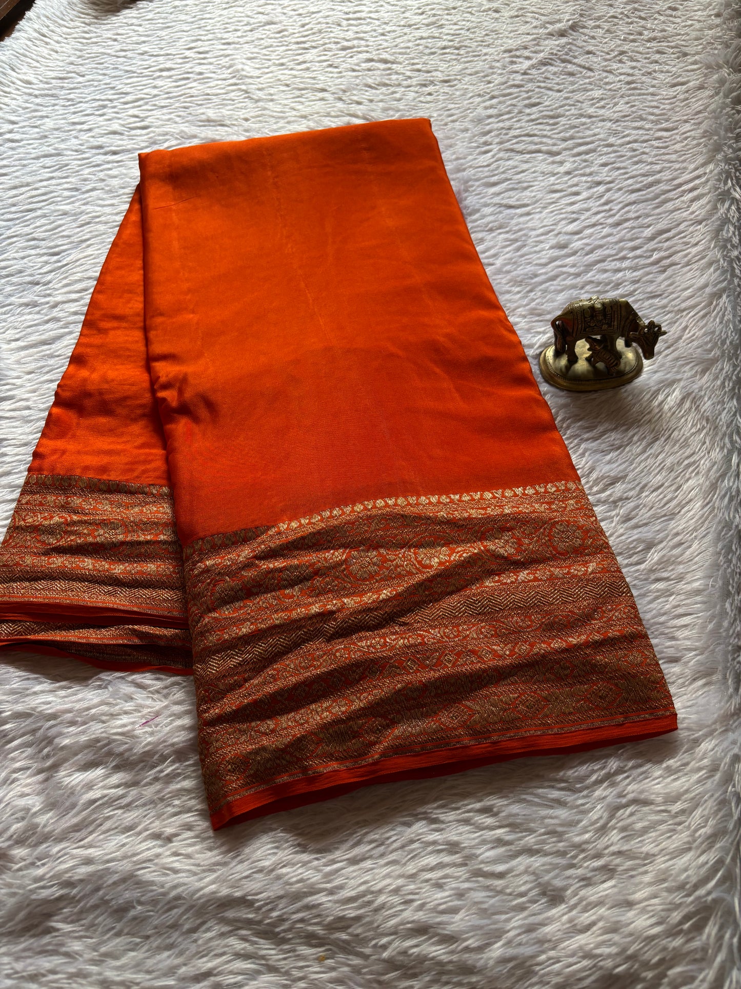 Nadhiya : Solid Orange