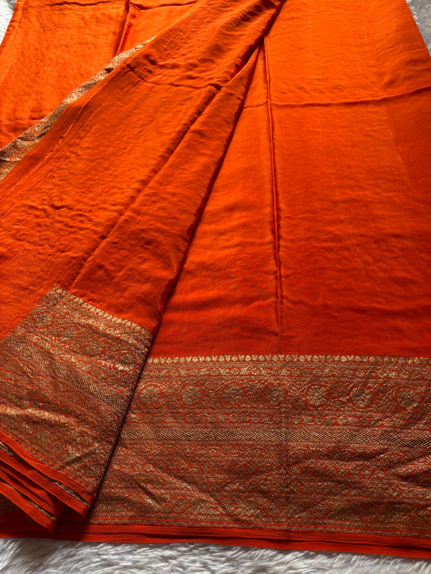 Nadhiya : Solid Orange