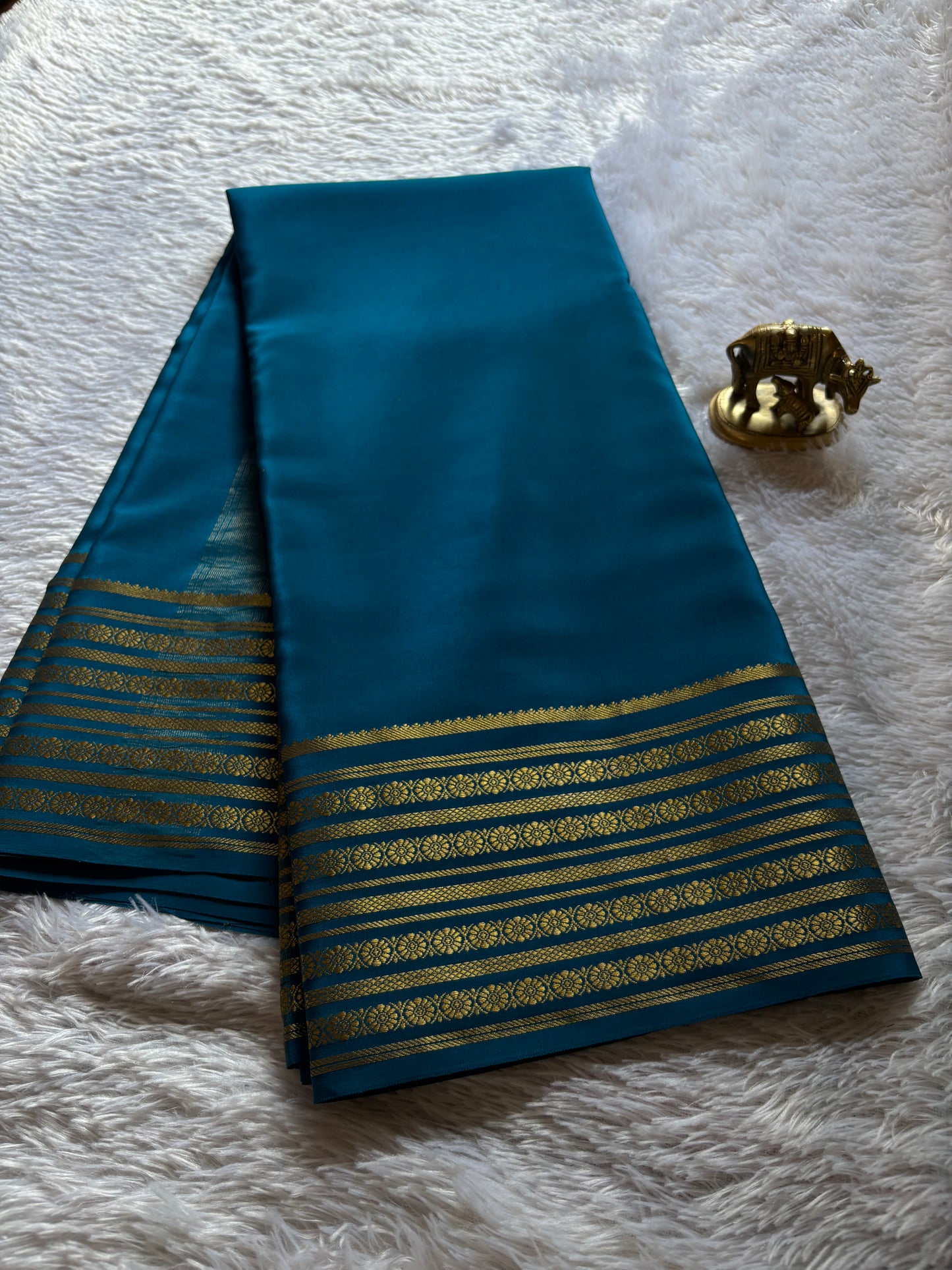 Parimala : Solid Electric blue