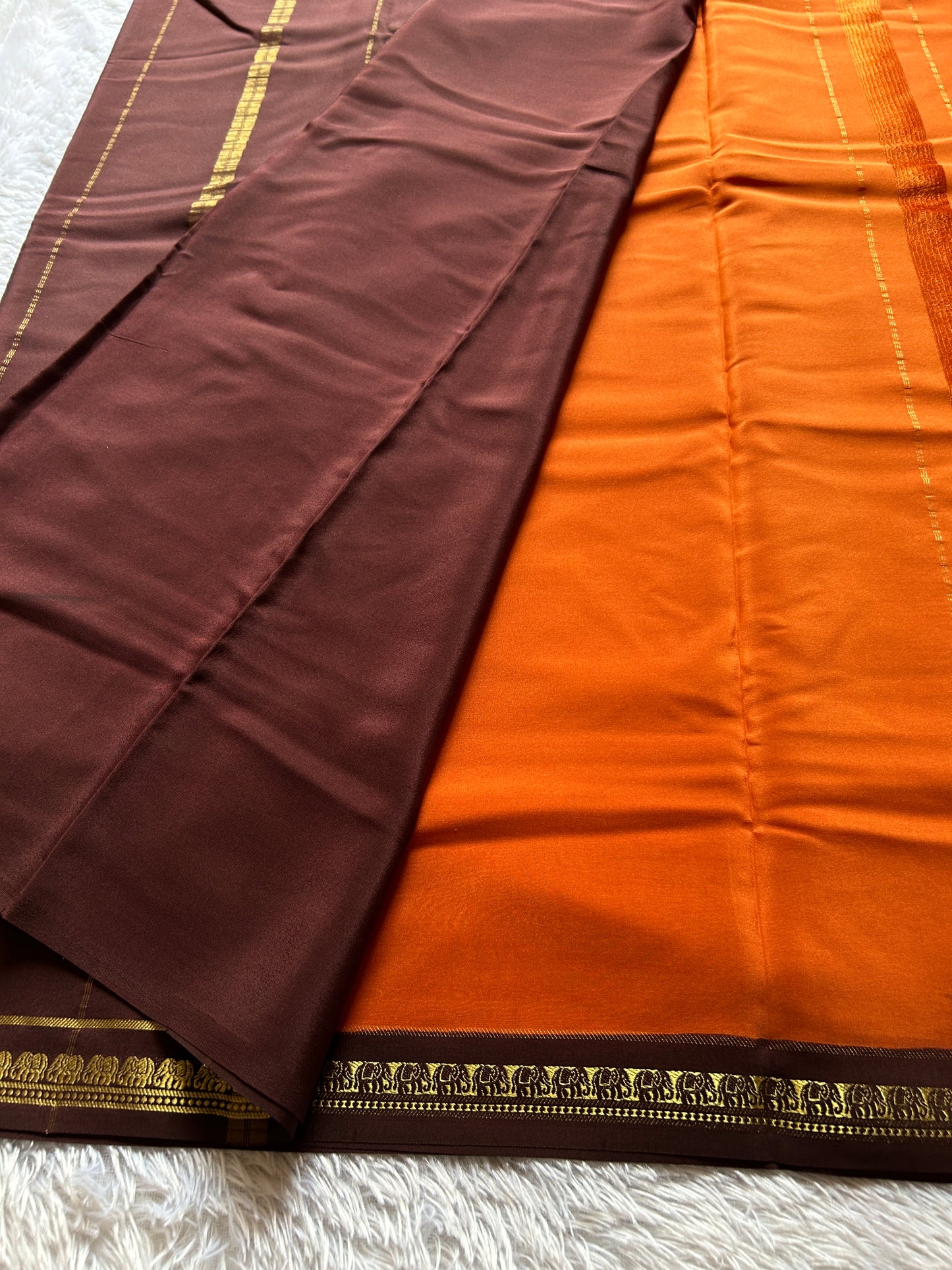 Gowri (2D) : Rust orange-chocolate brown
