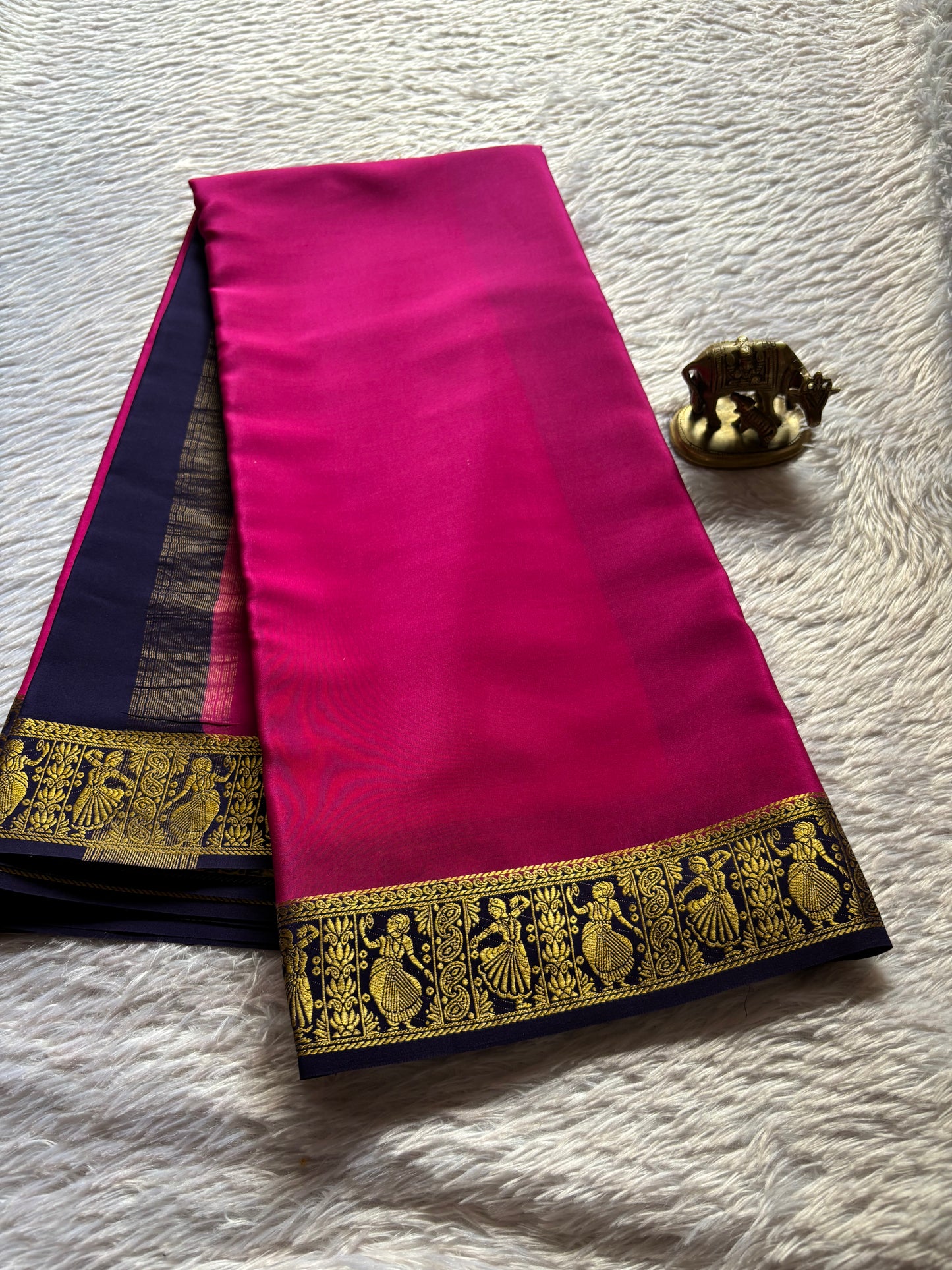 Nartaki (2D) : Rani pink-deep blue