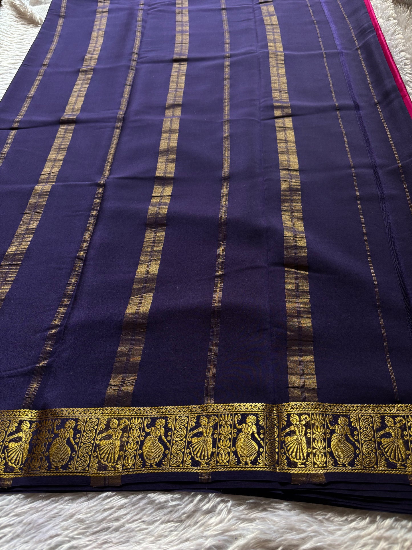 Nartaki (2D) : Rani pink-deep blue