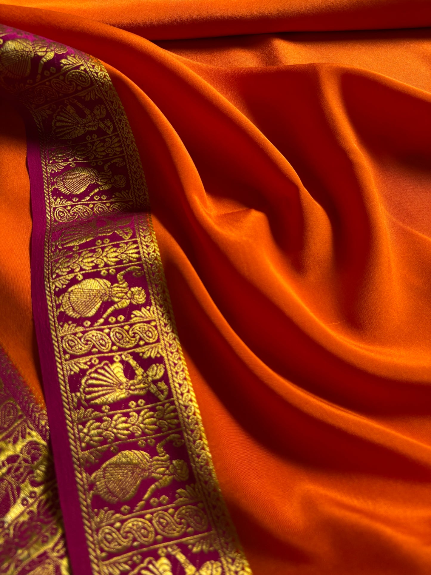 Nartaki (2D) : Orange-rani pink