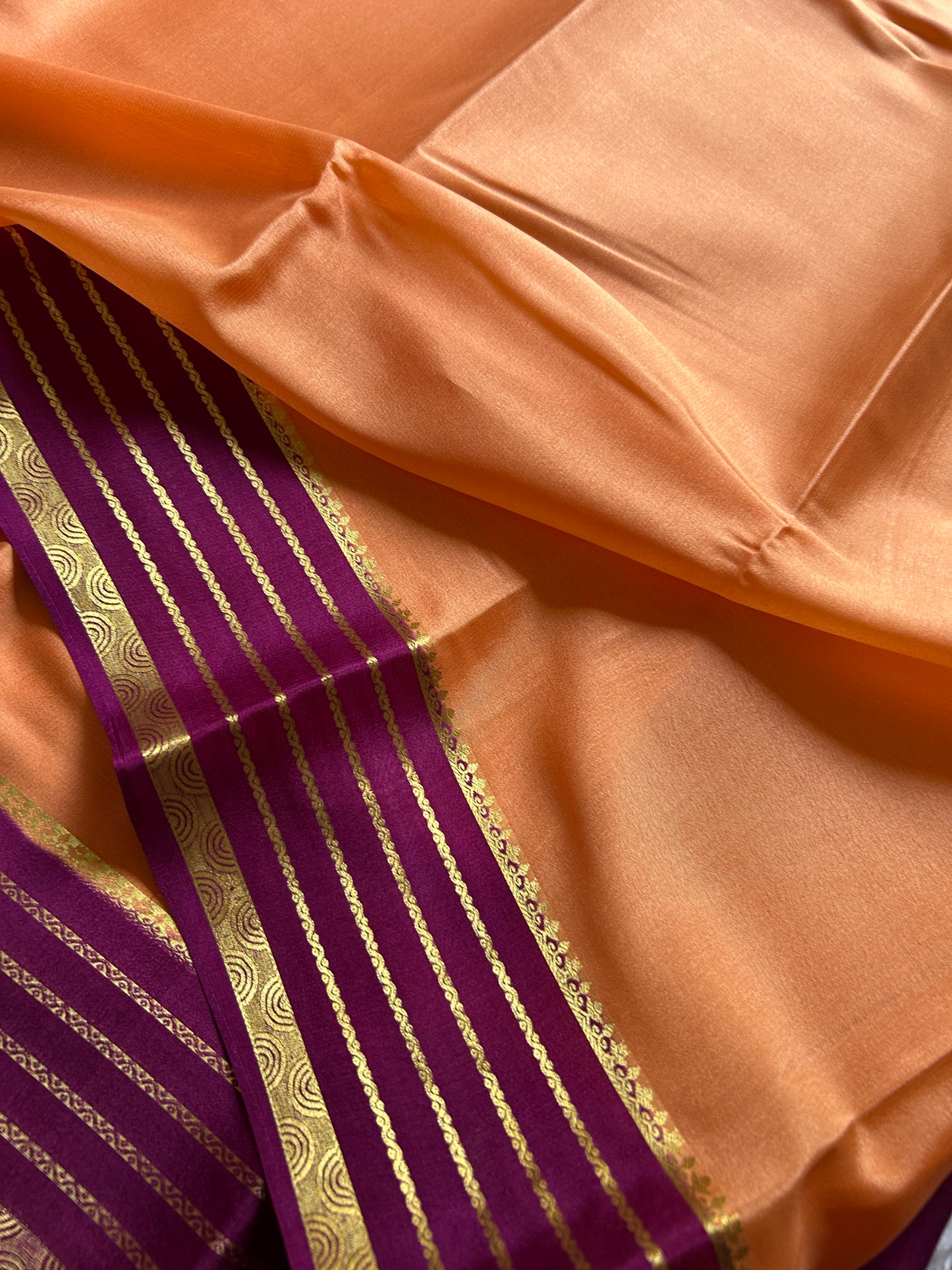 Rashmi (2D) : Bronze-magenta