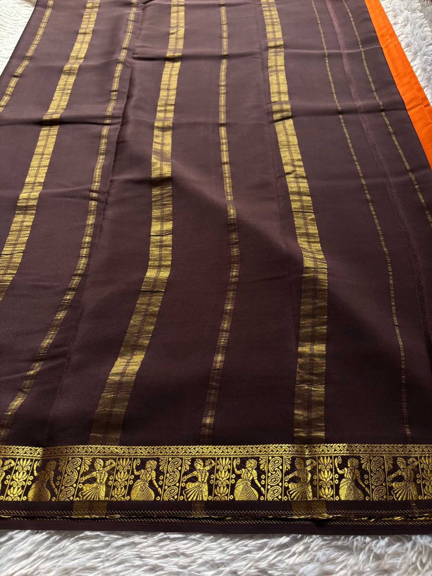 Nartaki (2D) : Orange-deep brown