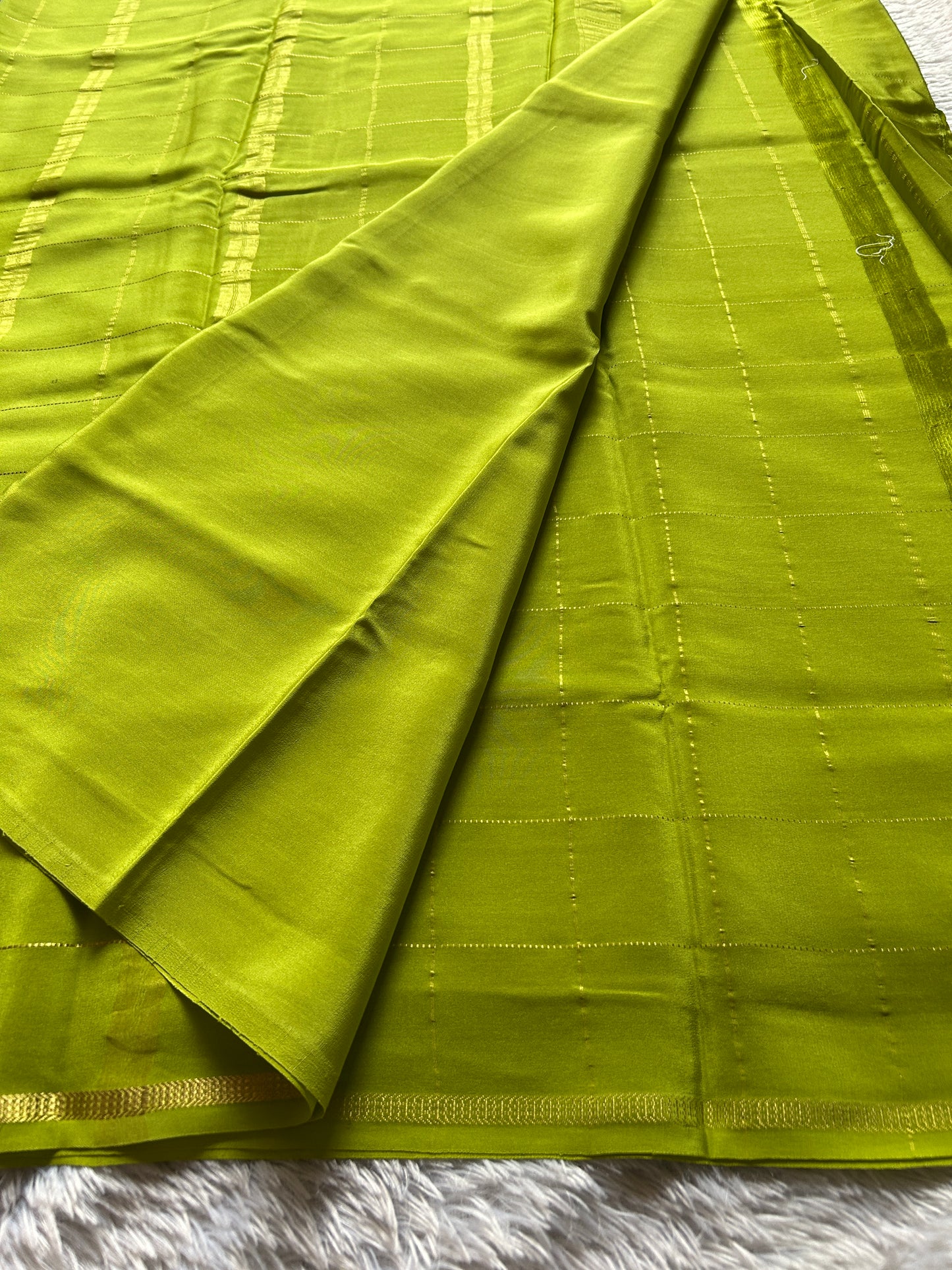 Shankari : Solid Mehendi green