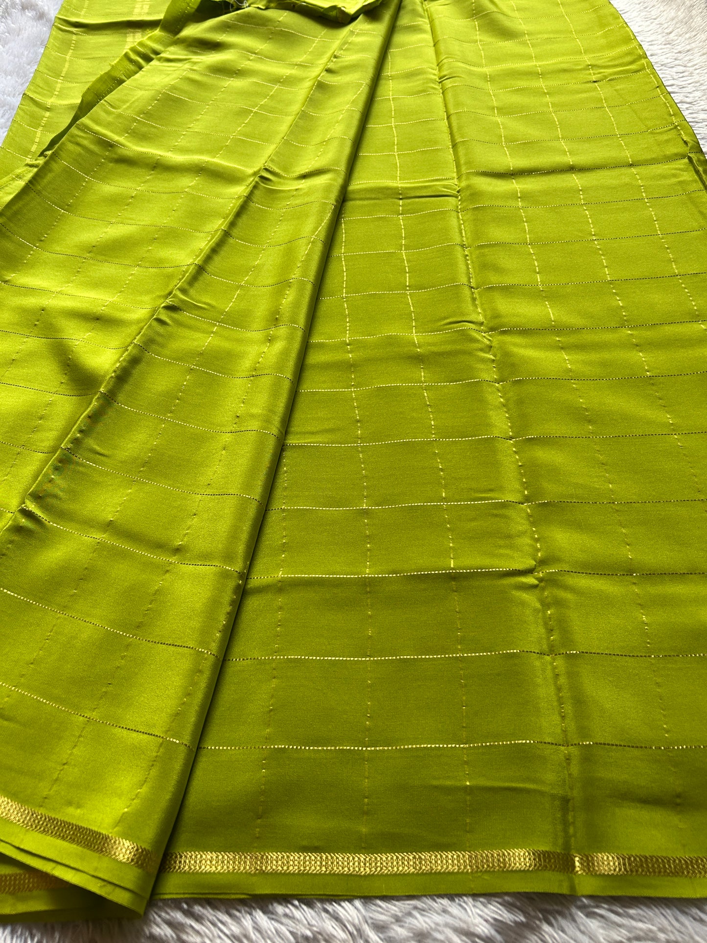 Shankari : Solid Mehendi green