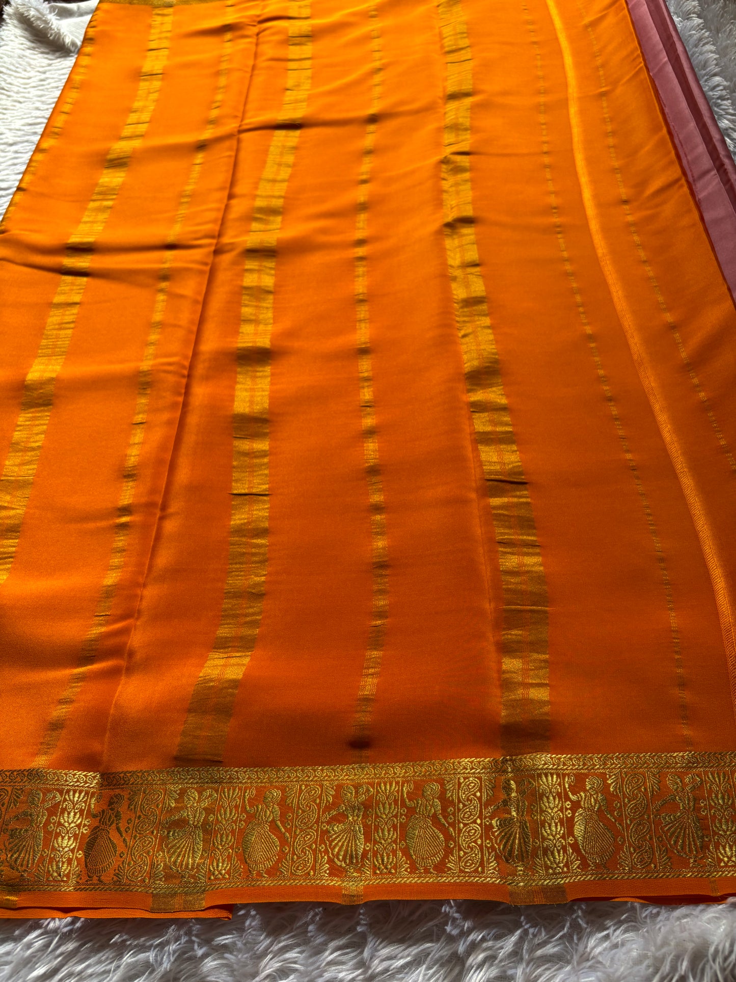 Nartaki (2D) : Pastel pink-light orange