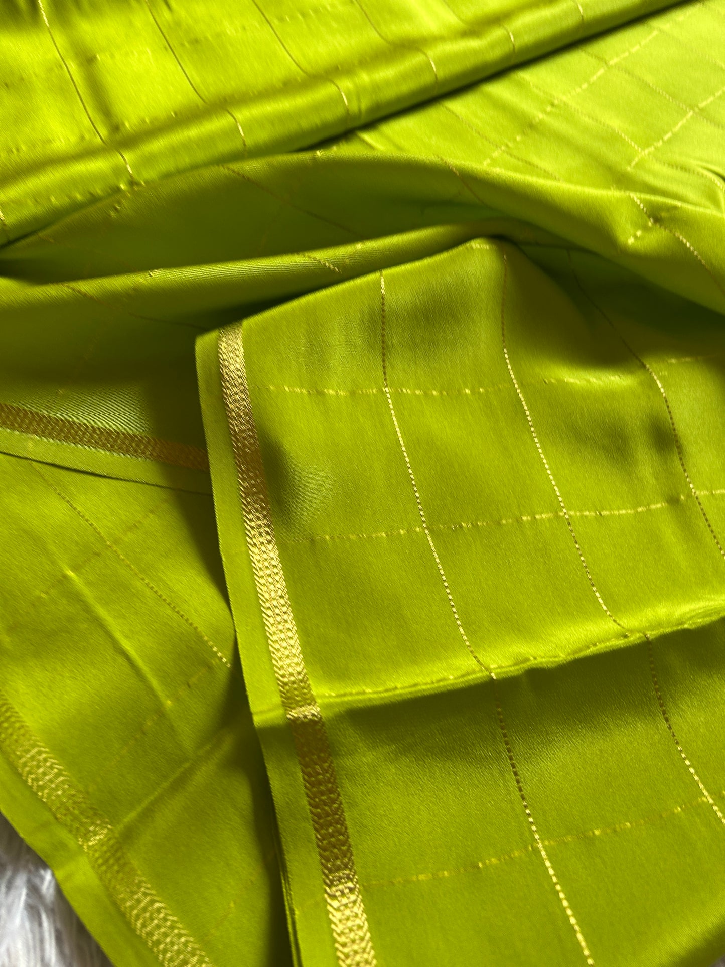 Shankari : Solid Mehendi green