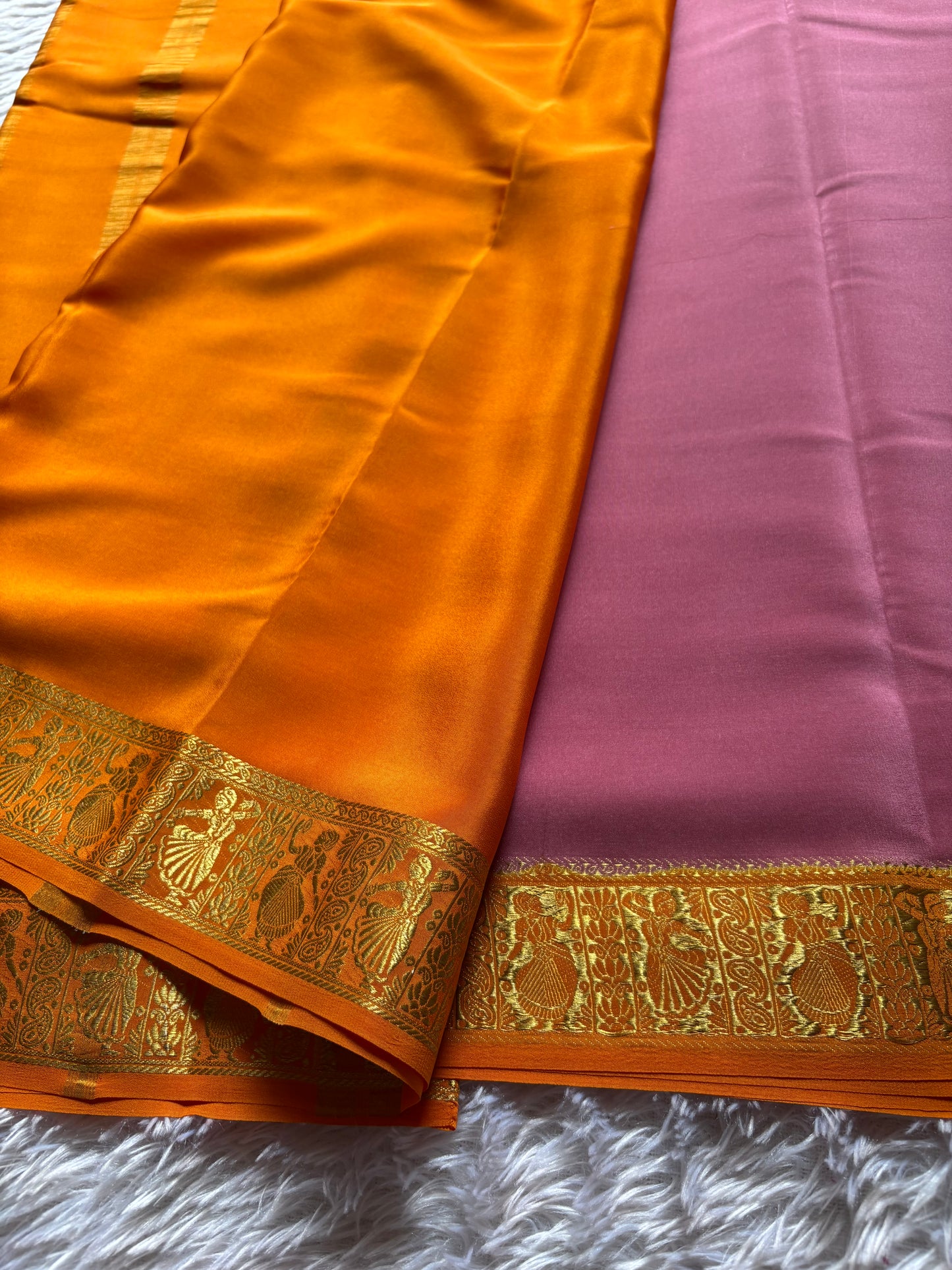 Nartaki (2D) : Pastel pink-light orange