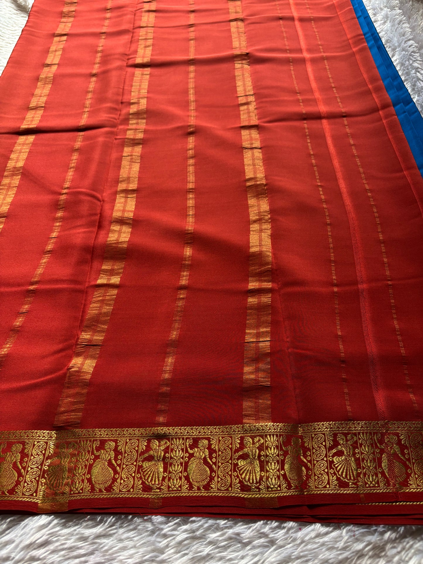 Nartaki (2D) : Peacock blue-rust red