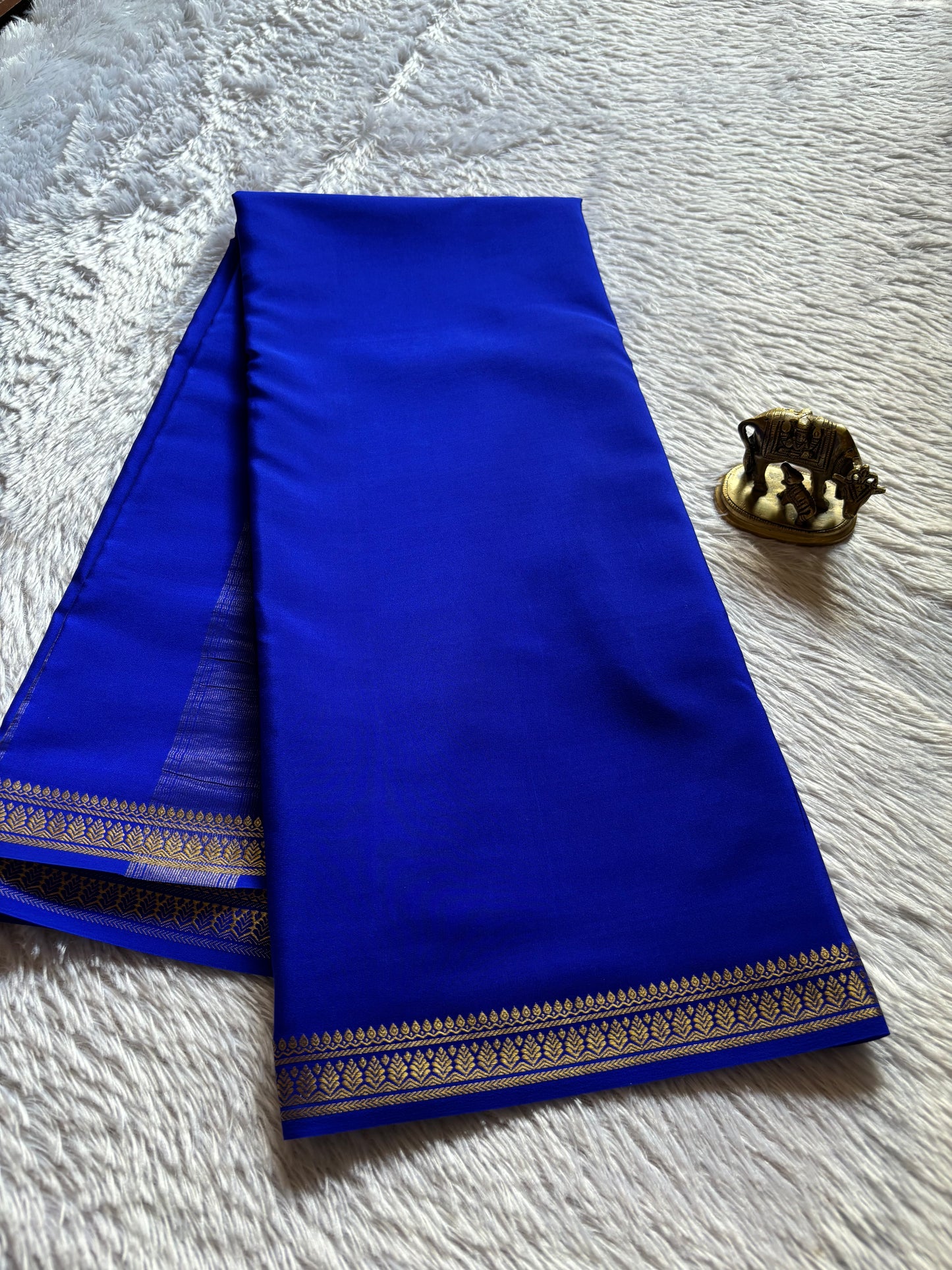 Jyothi : Solid Royal blue