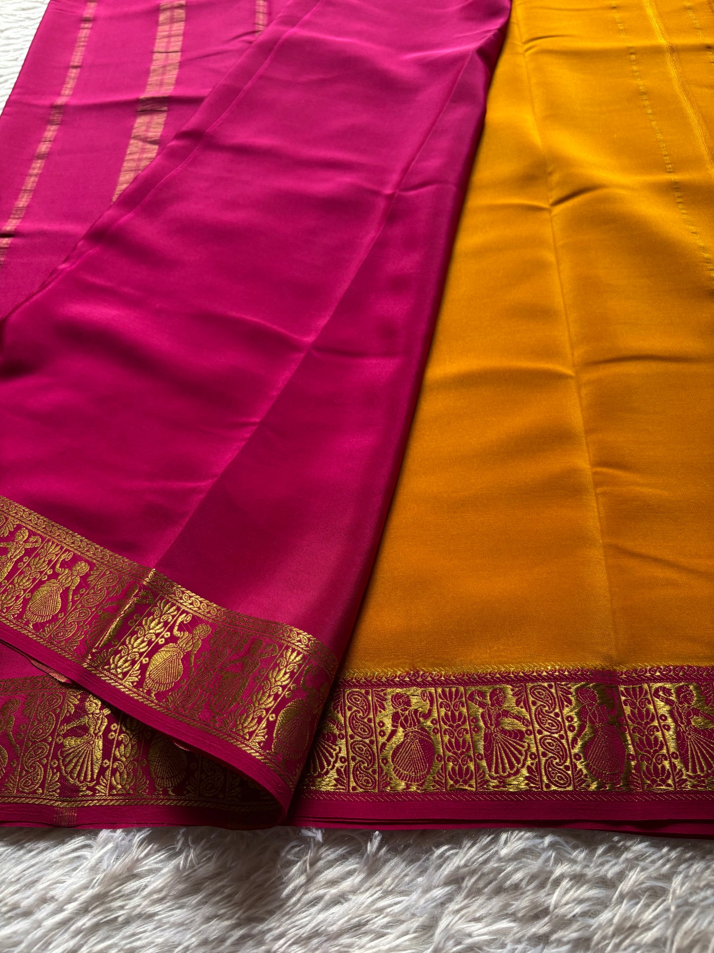 Nartaki (2D) : Golden yellow-rani pink