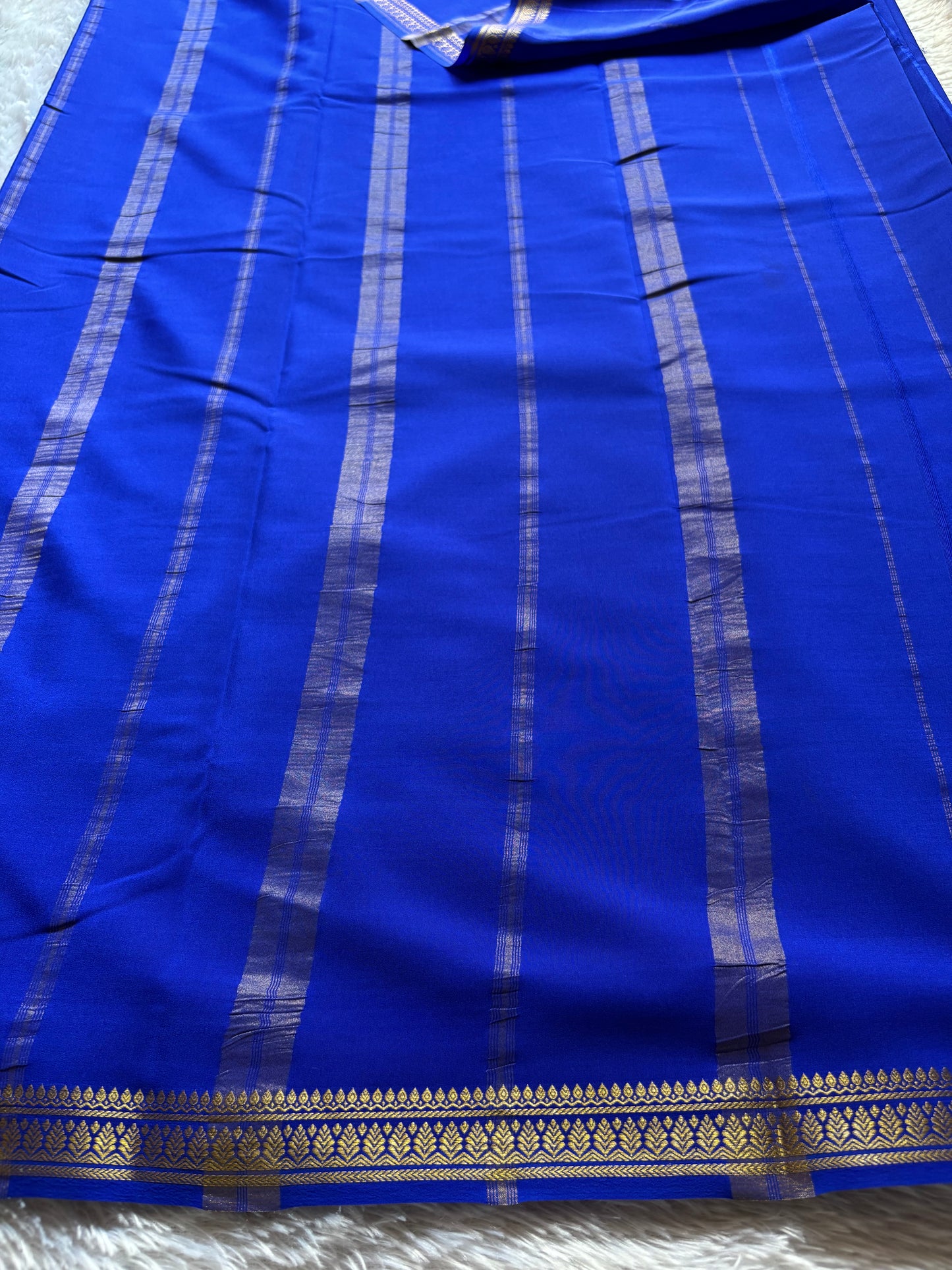Jyothi : Solid Royal blue