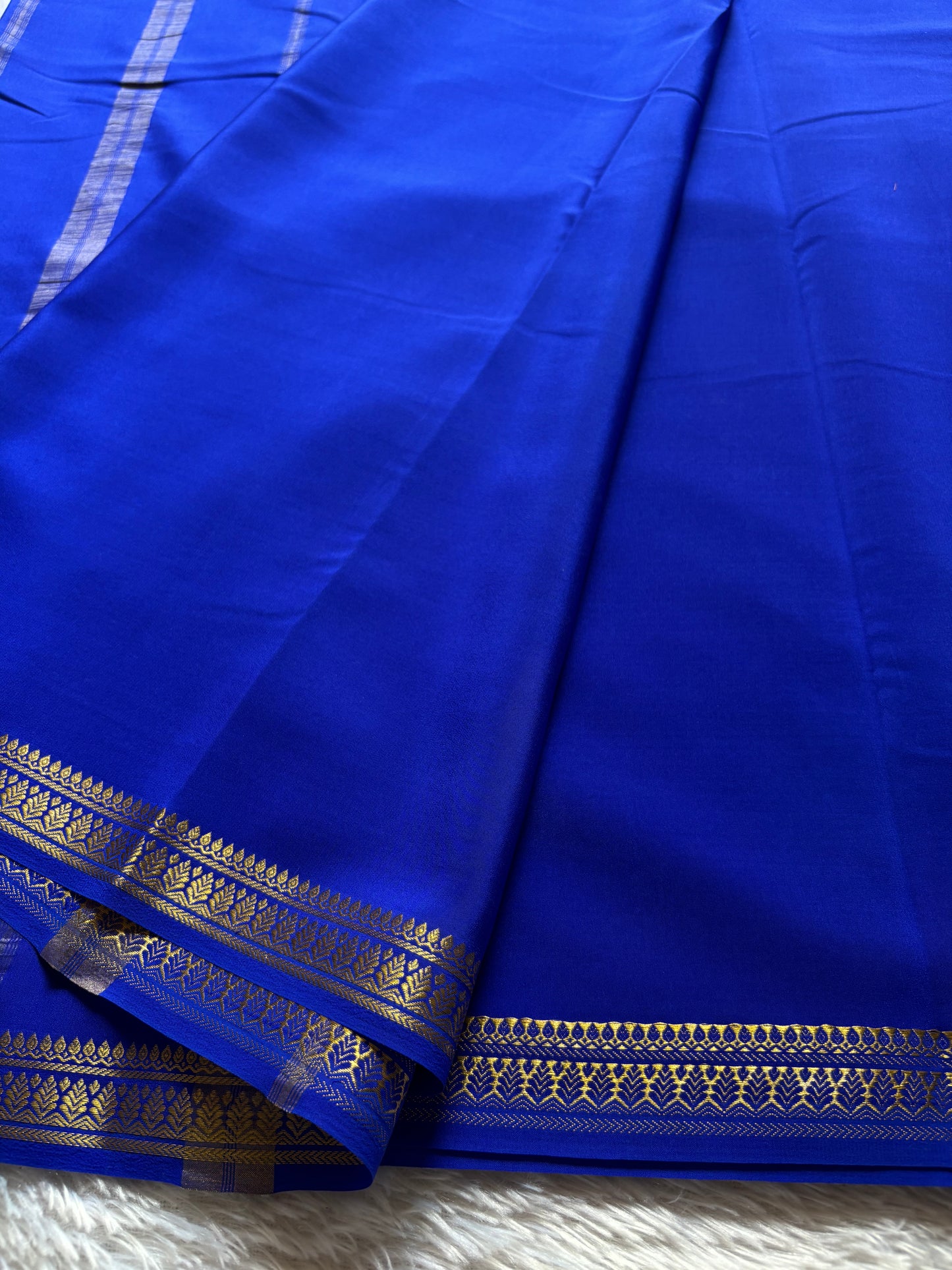 Jyothi : Solid Royal blue