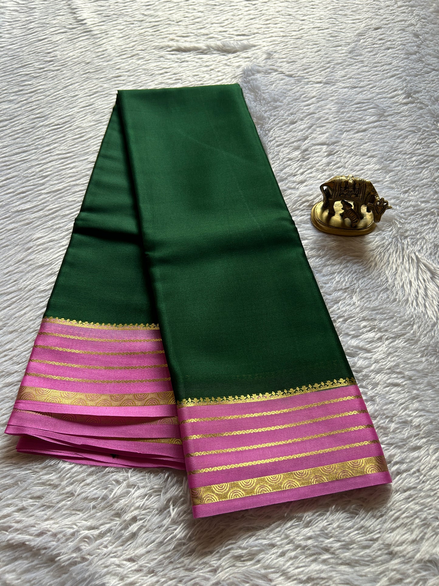 Rashmi (2D) : Bottle green-baby pink