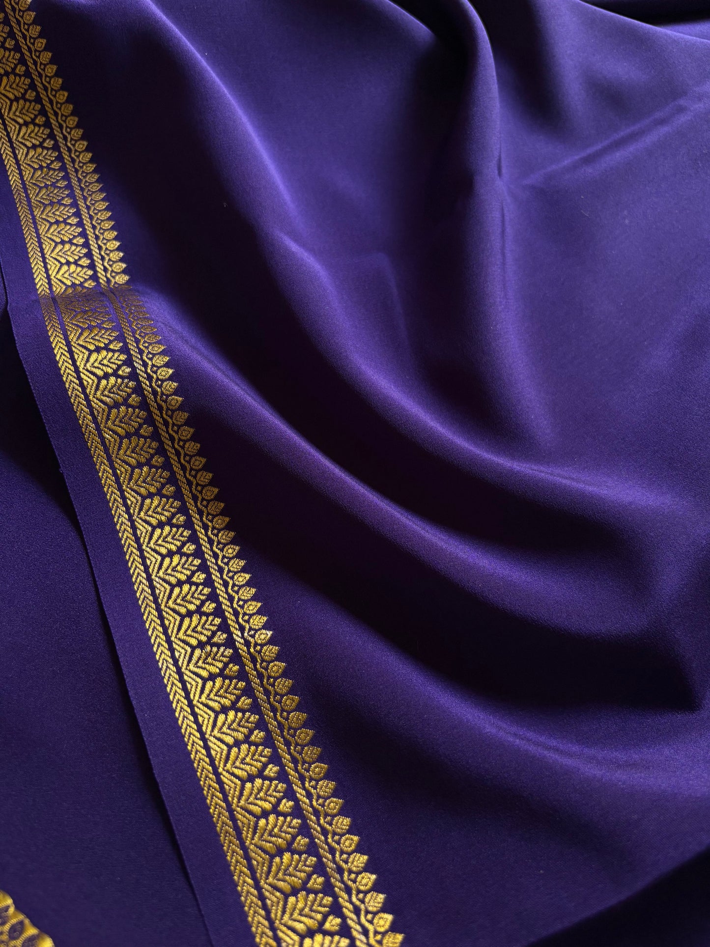 Jyothi : Solid Navy blue