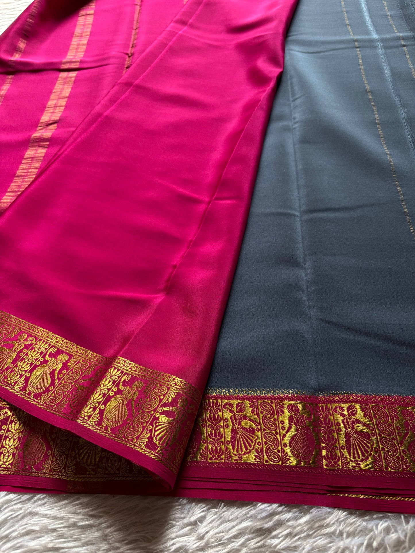 Nartaki (2D) : Steel grey-rani pink