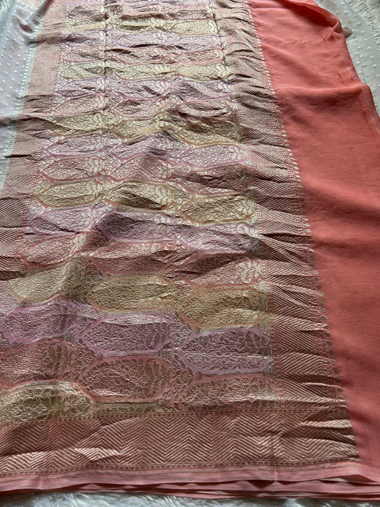 Myra (3D) : Off white-pink-peach