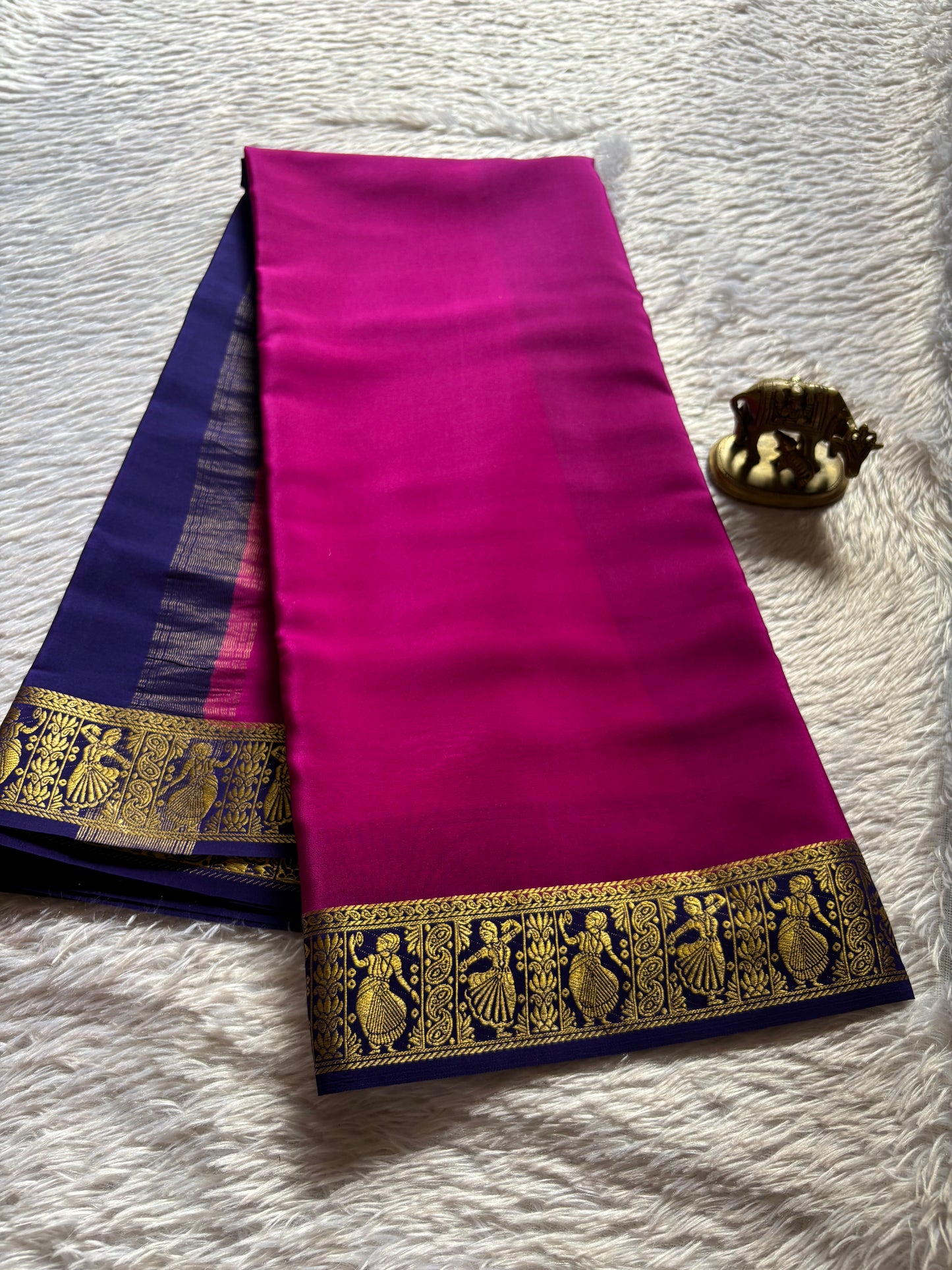 Nartaki (2D) : Rani pink-navy blue