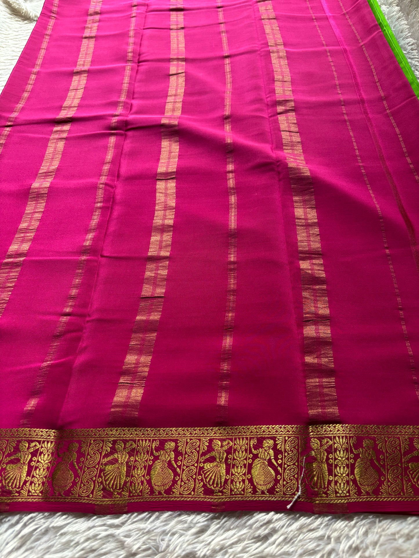 Nartaki (2D) : Parrot green-rani pink