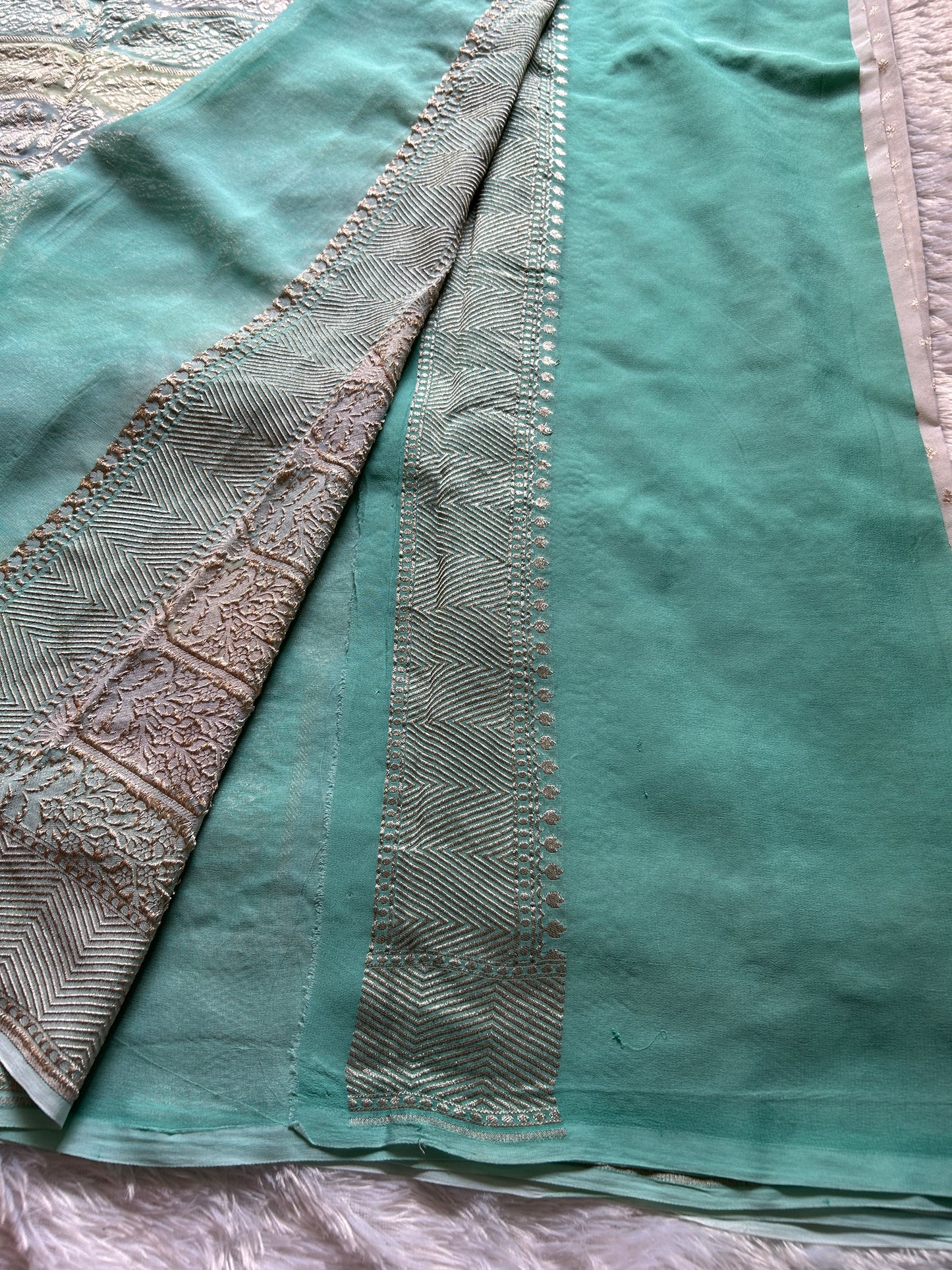 Myra (3D) : Off white-sea blue-pista green