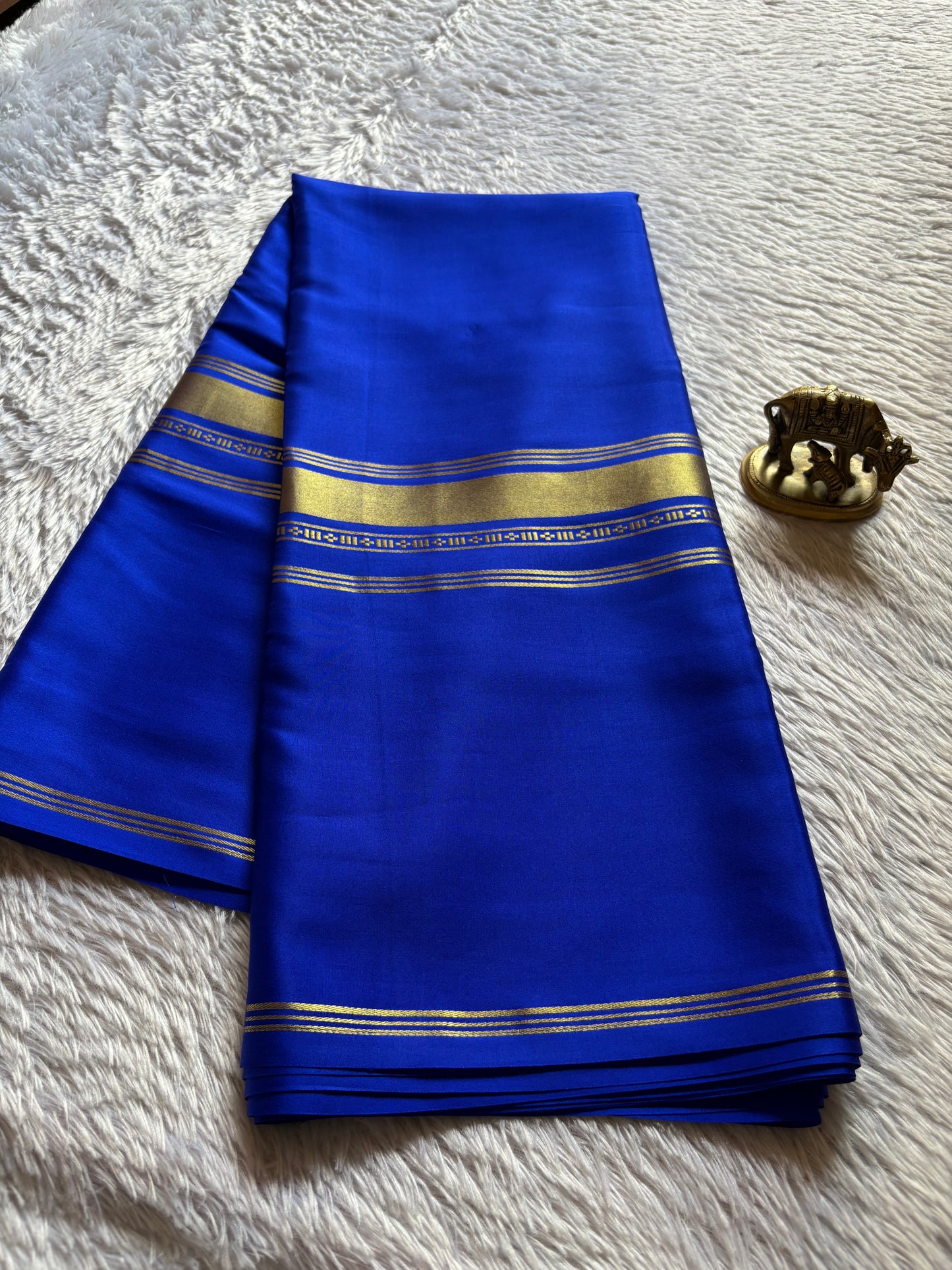 Vani : Solid Royal blue