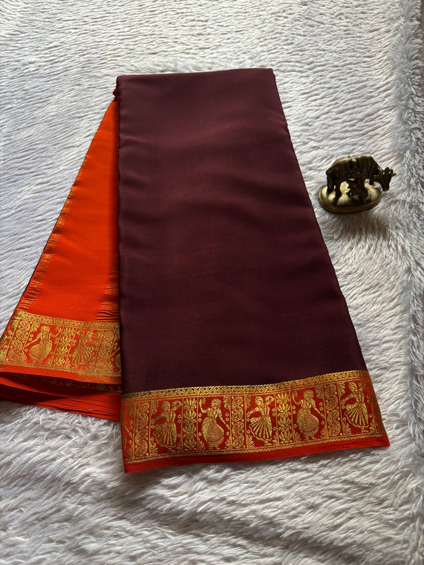 Nartaki (2D) : Chocolate brown-dark orange