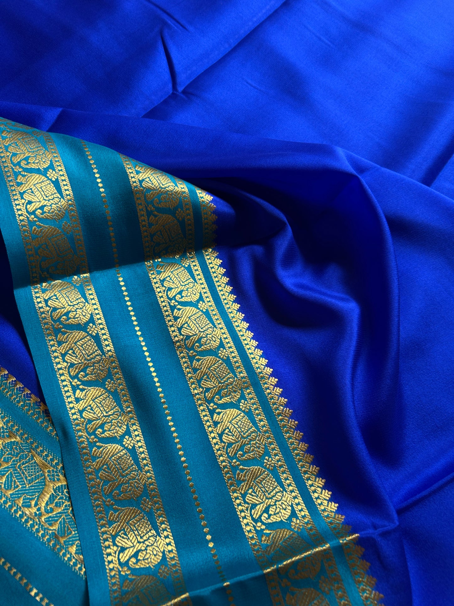 Bheema (2D) : Royal blue-ananda blue