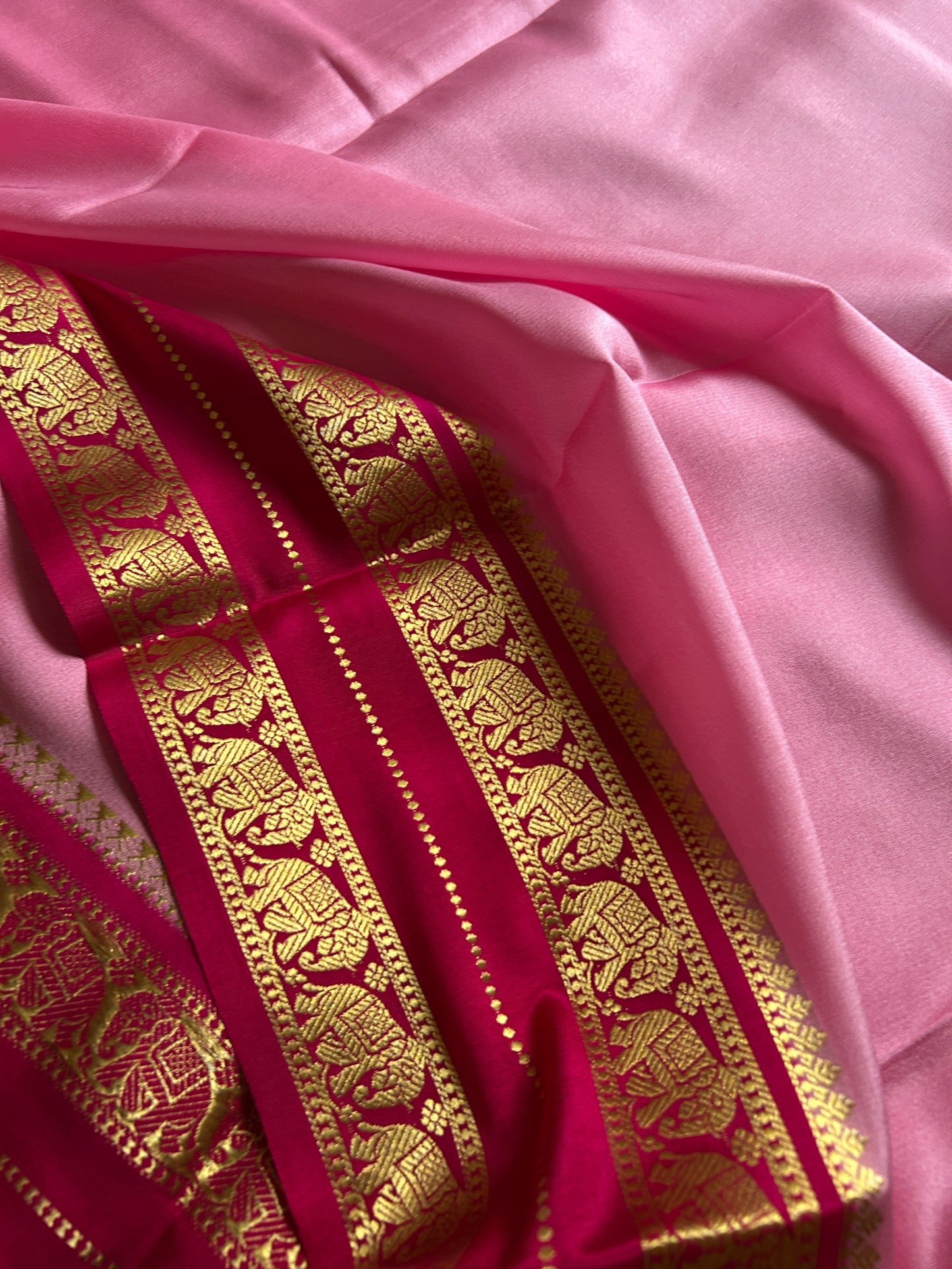 Bheema (2D) : Light pink-dark pink