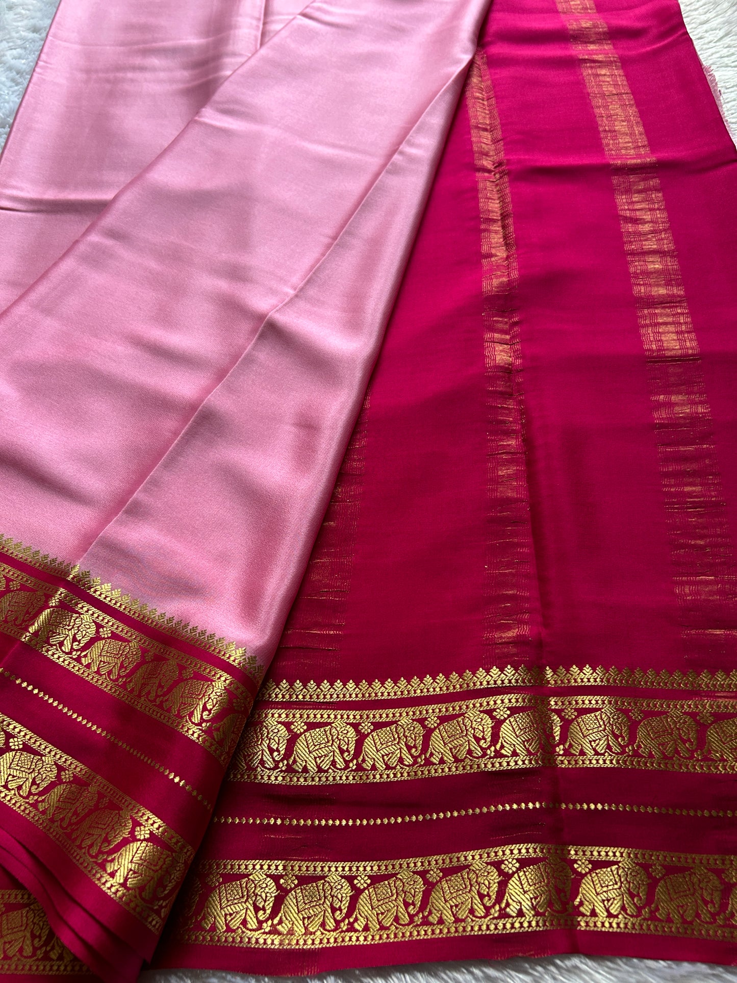 Bheema (2D) : Light pink-dark pink