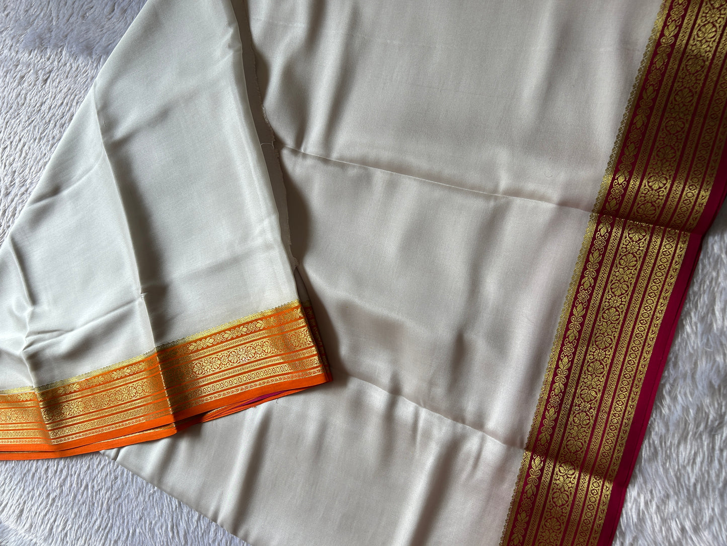 Ganga (3D) : Off white-orange-pink
