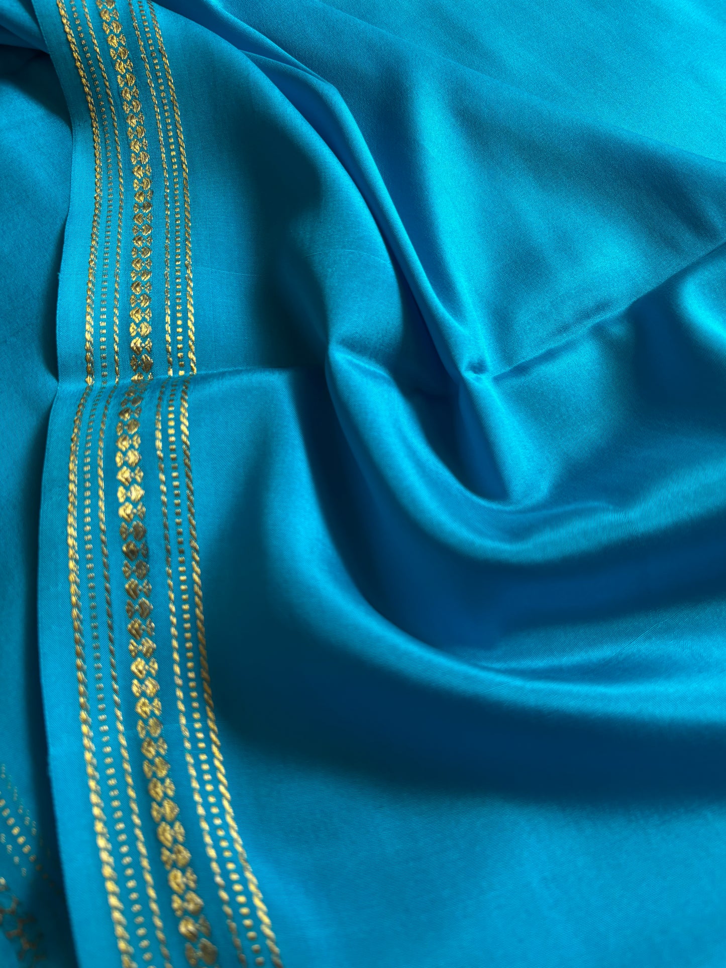Sampige : Solid Ananda blue