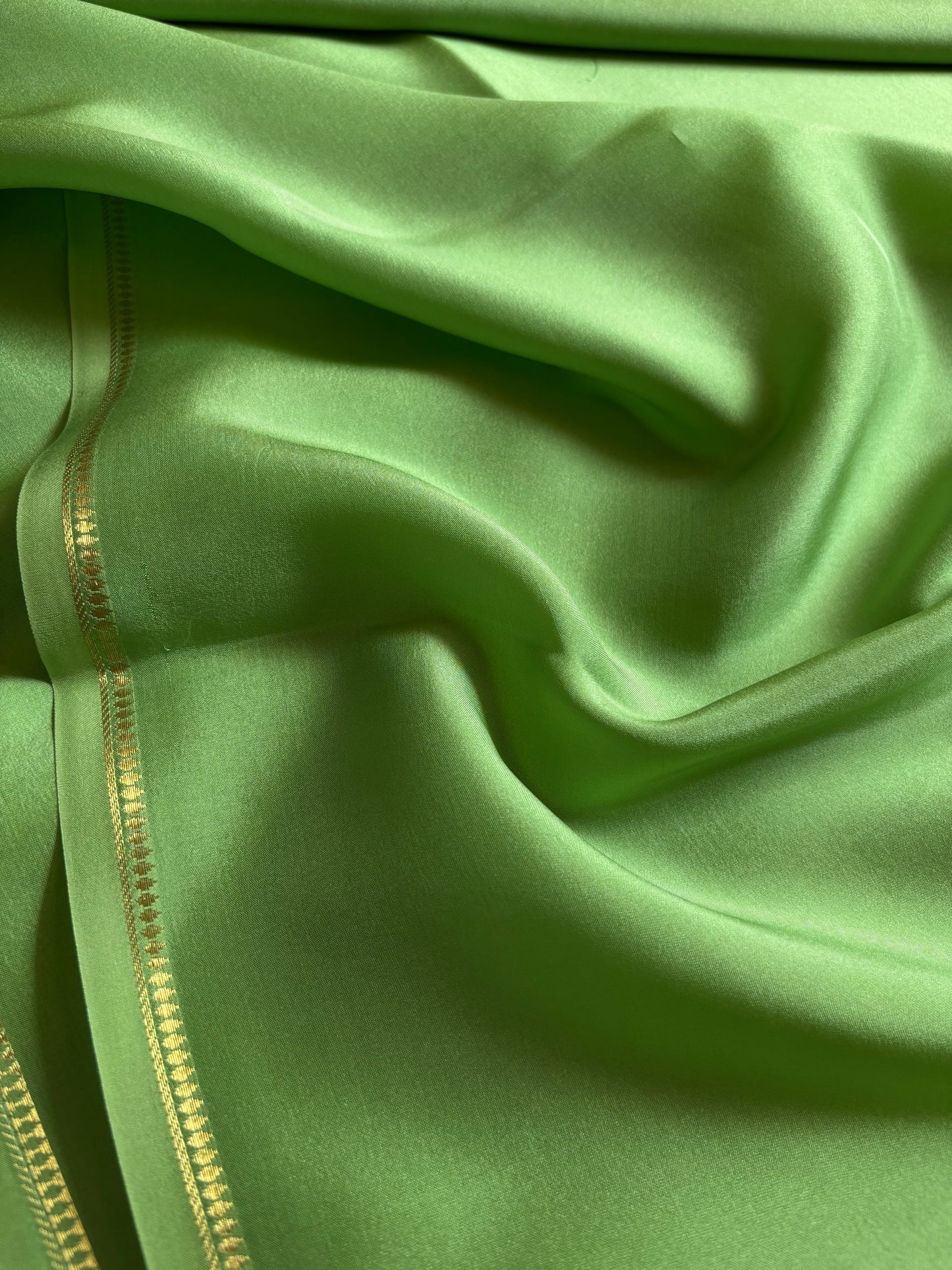 Mani : Solid Pista green