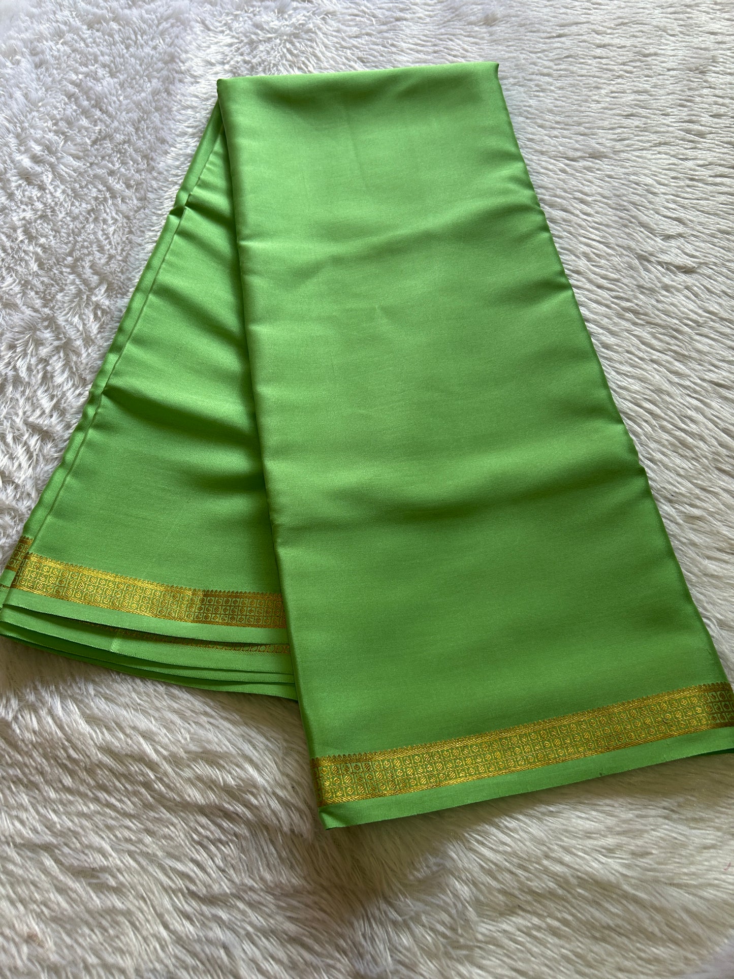 Nalme : Solid Pista green