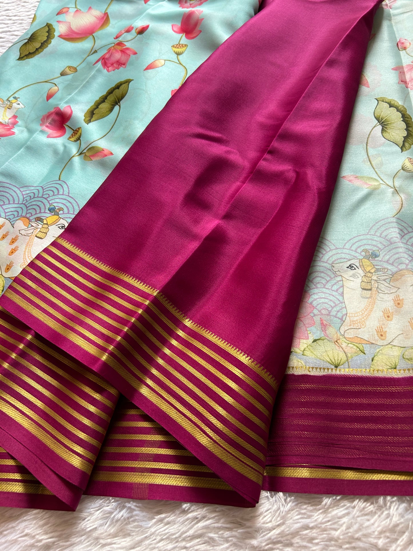 Kamala (2D) : Light blue-maroon