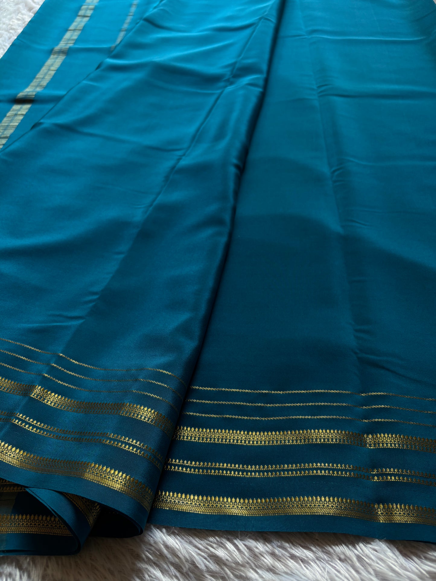 Tanuja : Solid Teal blue
