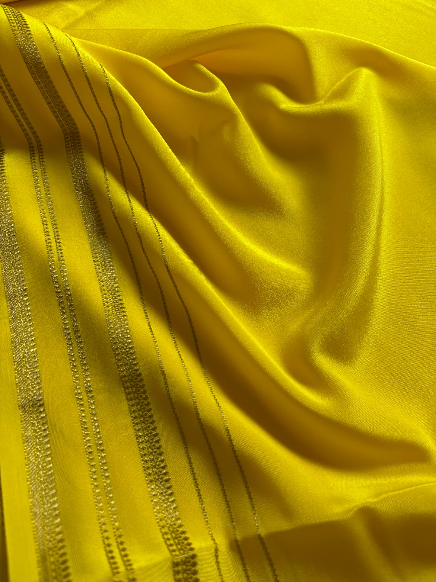 Tanuja : Solid Lemon yellow
