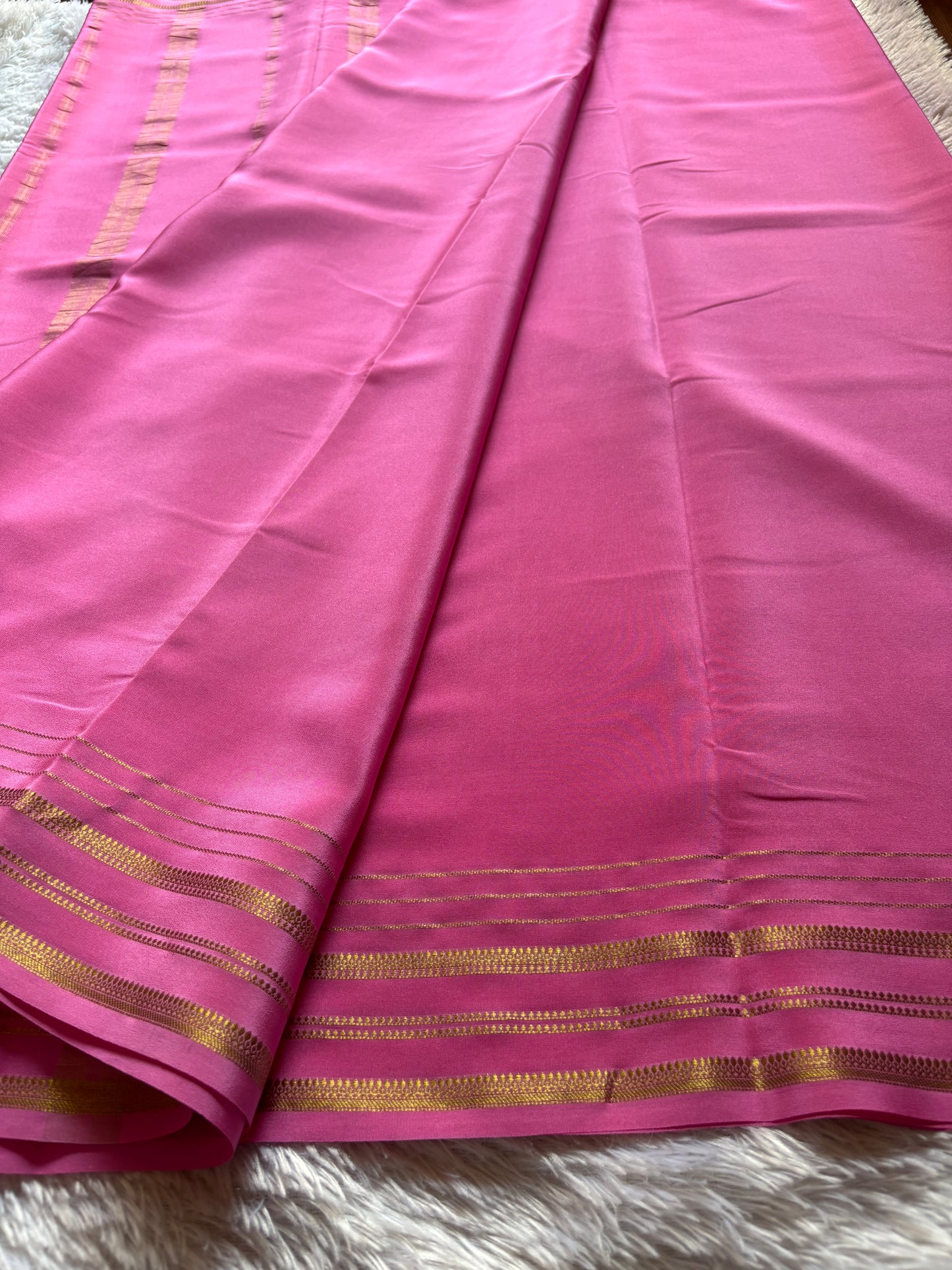 Tanuja : Solid Light pink