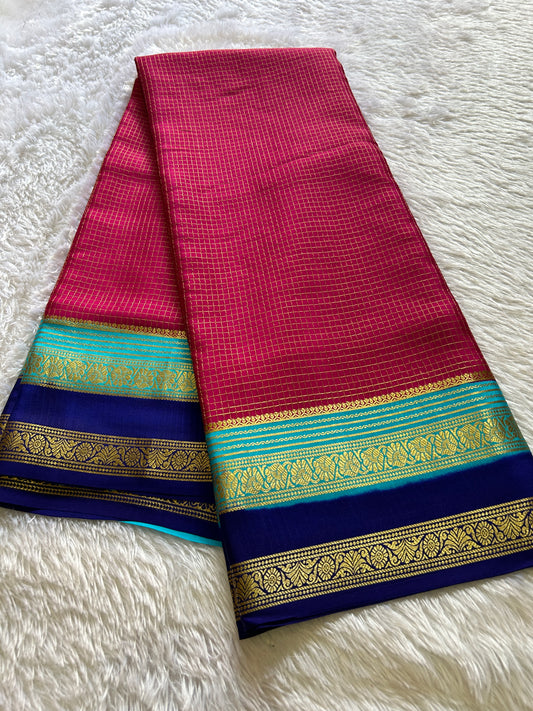 Gayatri (3D) : Pink-ananda blue-royal blue