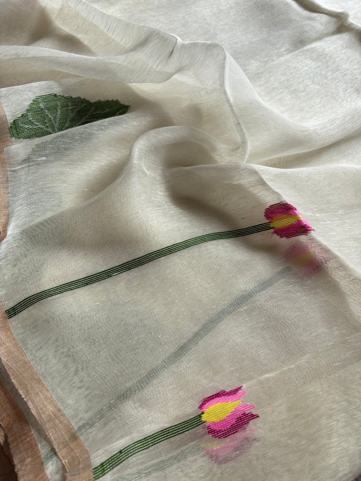 Tavare : Solid Off white