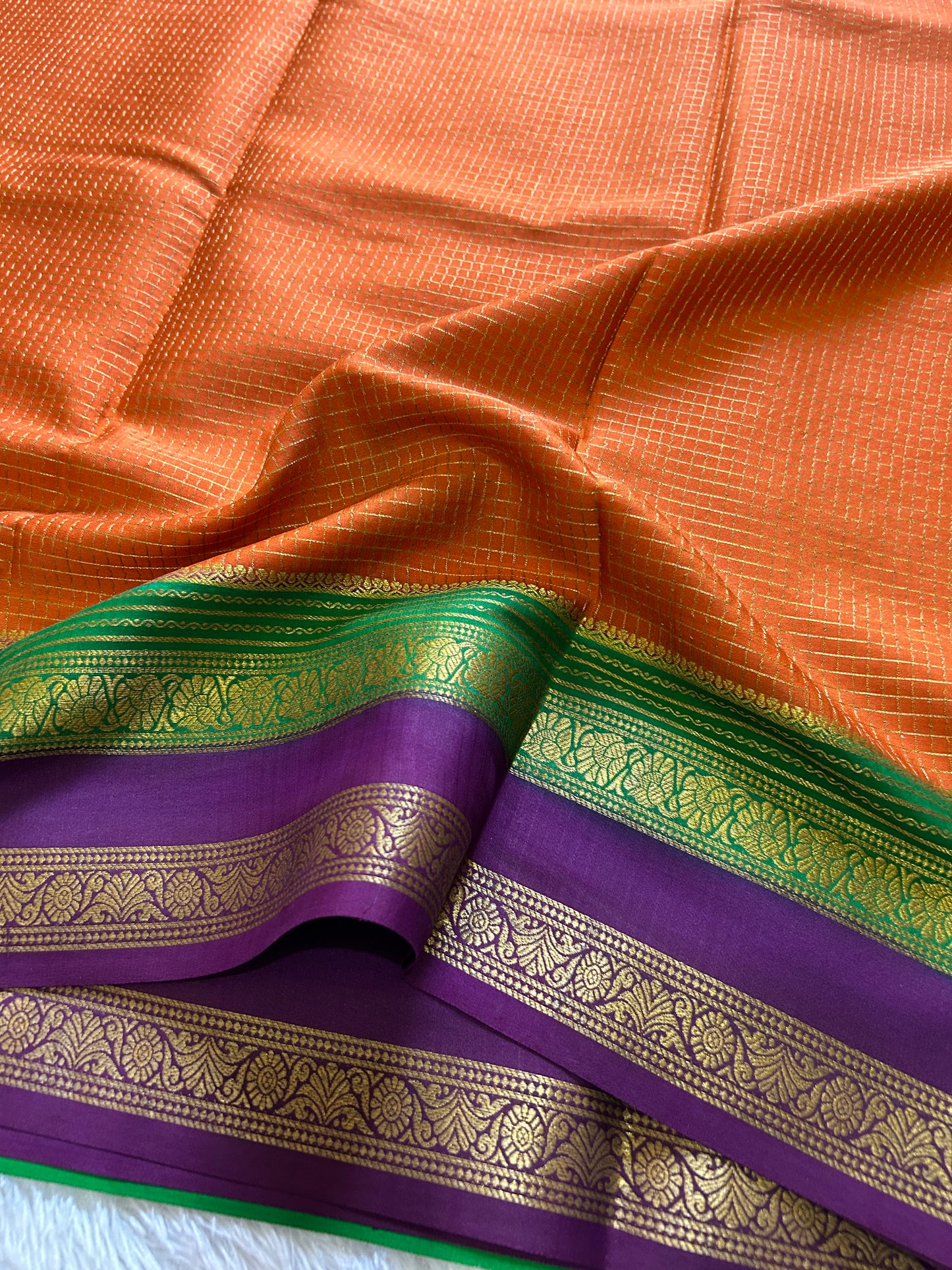 Gayatri (3D) : Orange-green-magenta